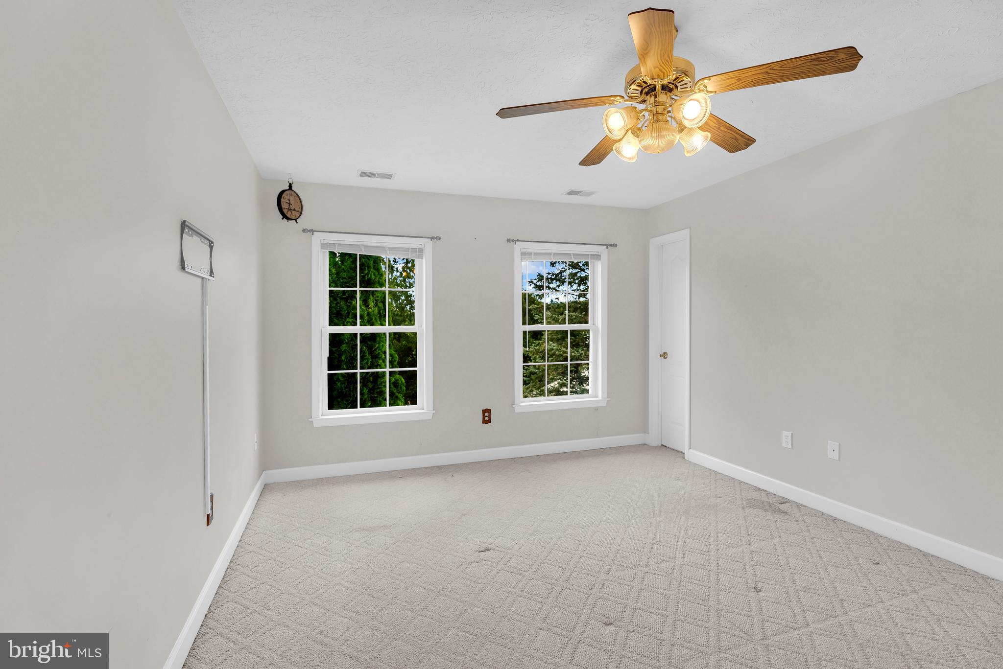 FRIENDSHIP OVERLOOK - Residential