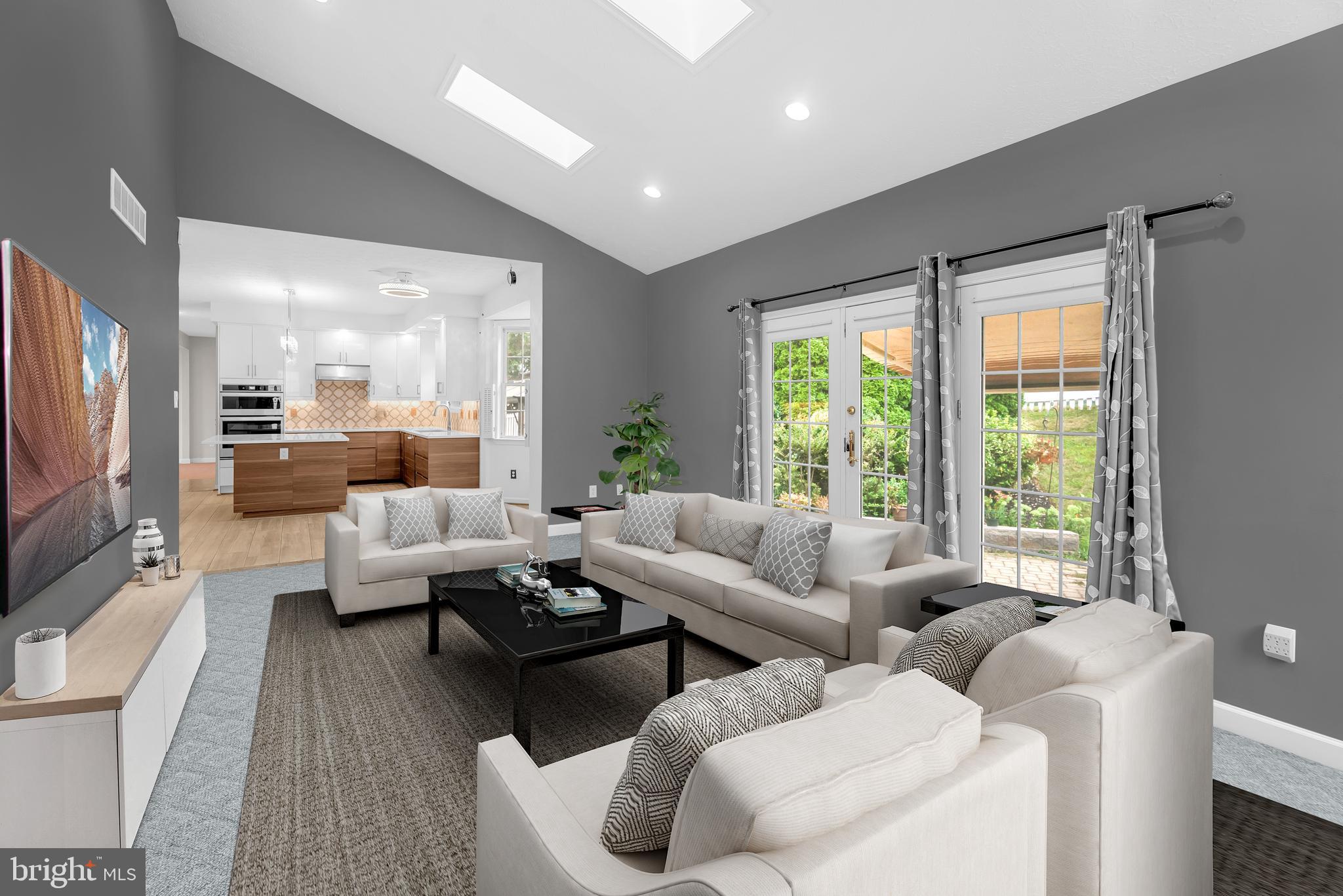 FRIENDSHIP OVERLOOK - Residential