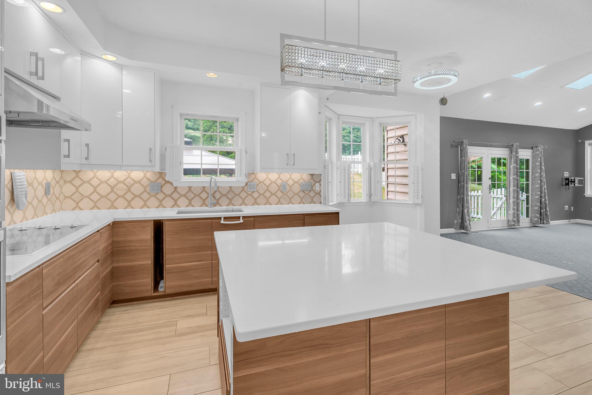 FRIENDSHIP OVERLOOK - Residential