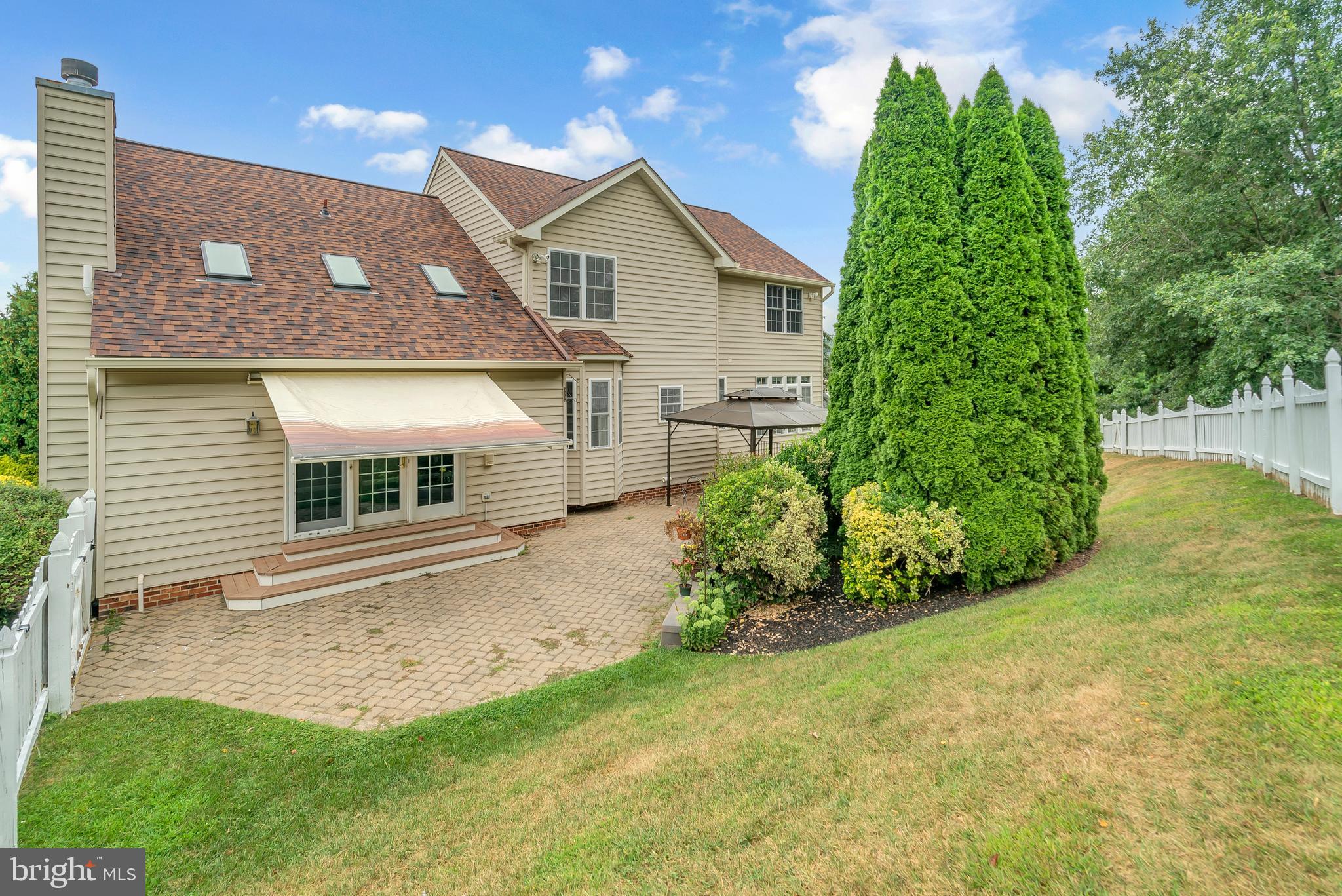 FRIENDSHIP OVERLOOK - Residential