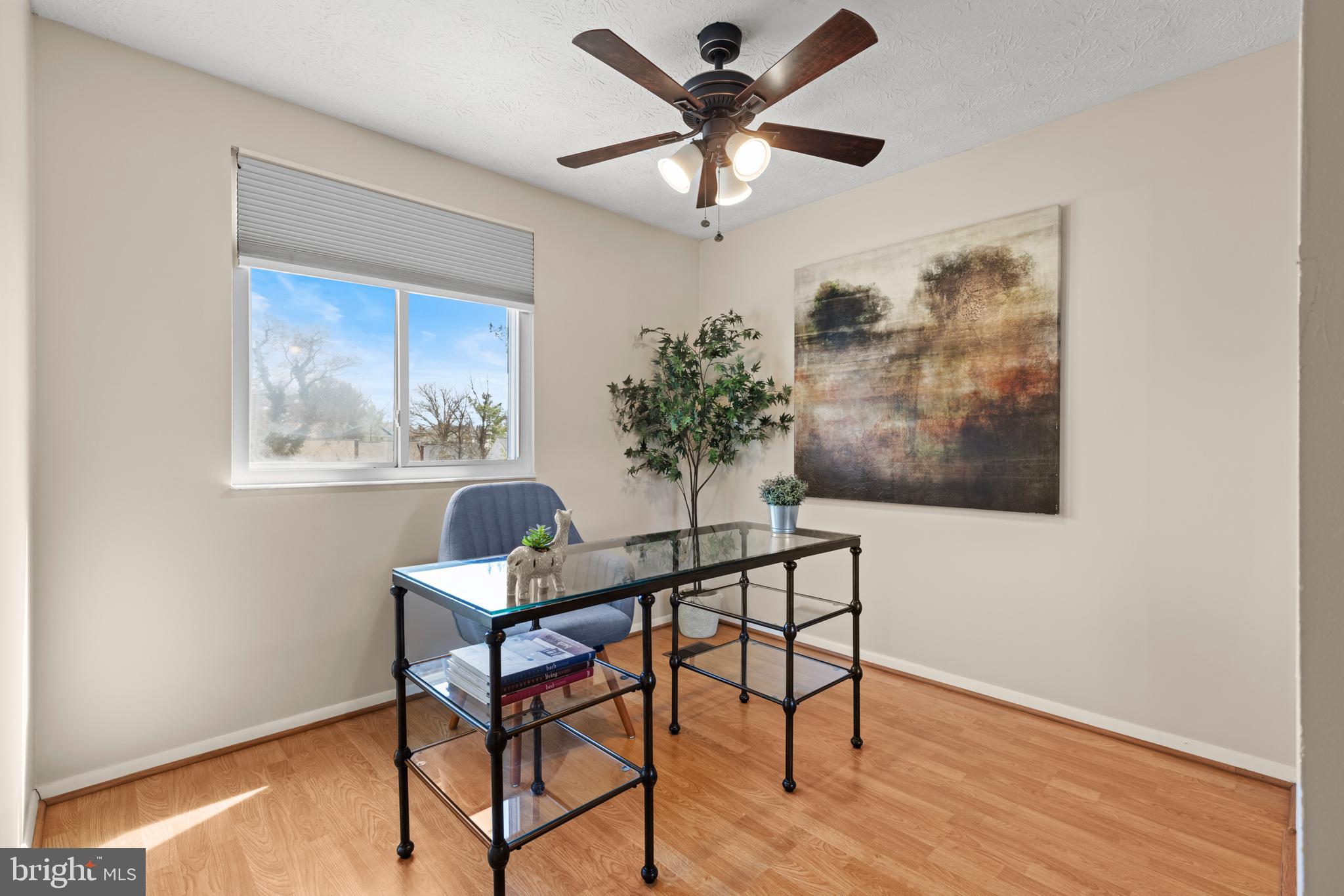 MURRAY HILL - Residential