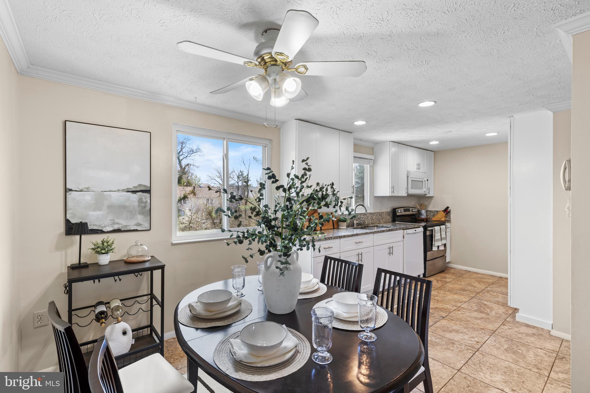 MURRAY HILL - Residential