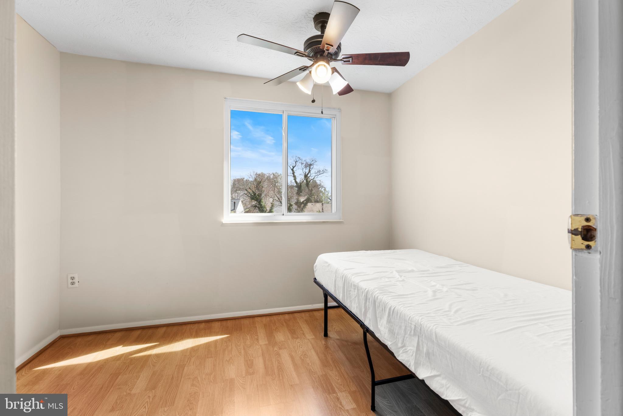 MURRAY HILL - Residential