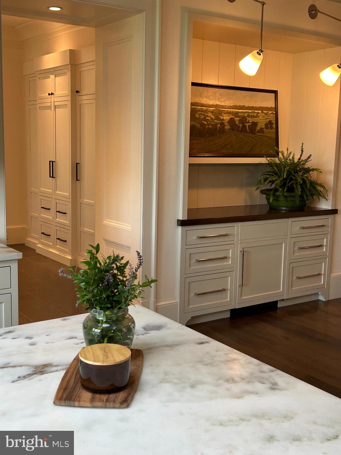 THE PLAINS - Residential