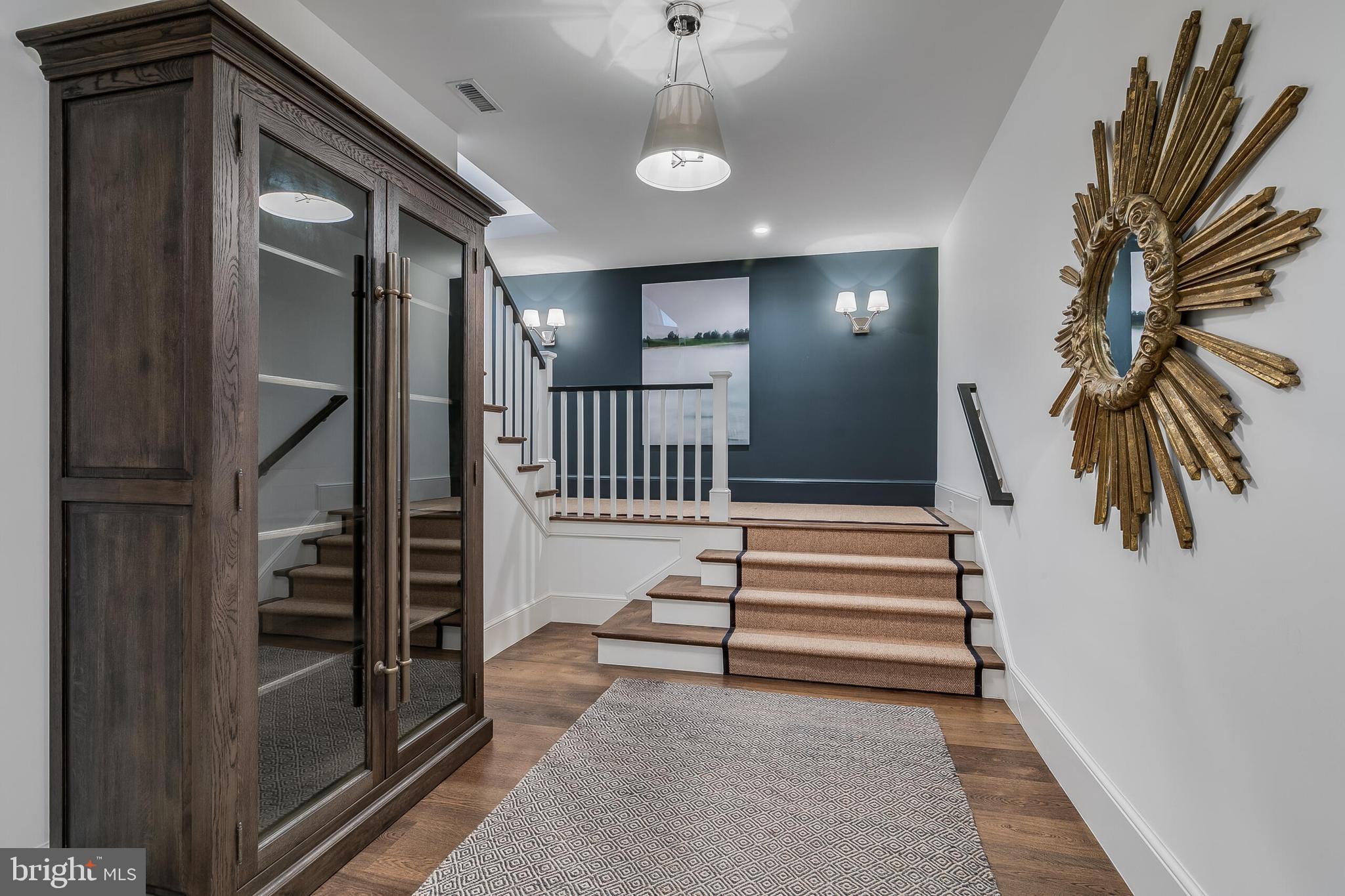 THE PLAINS - Residential