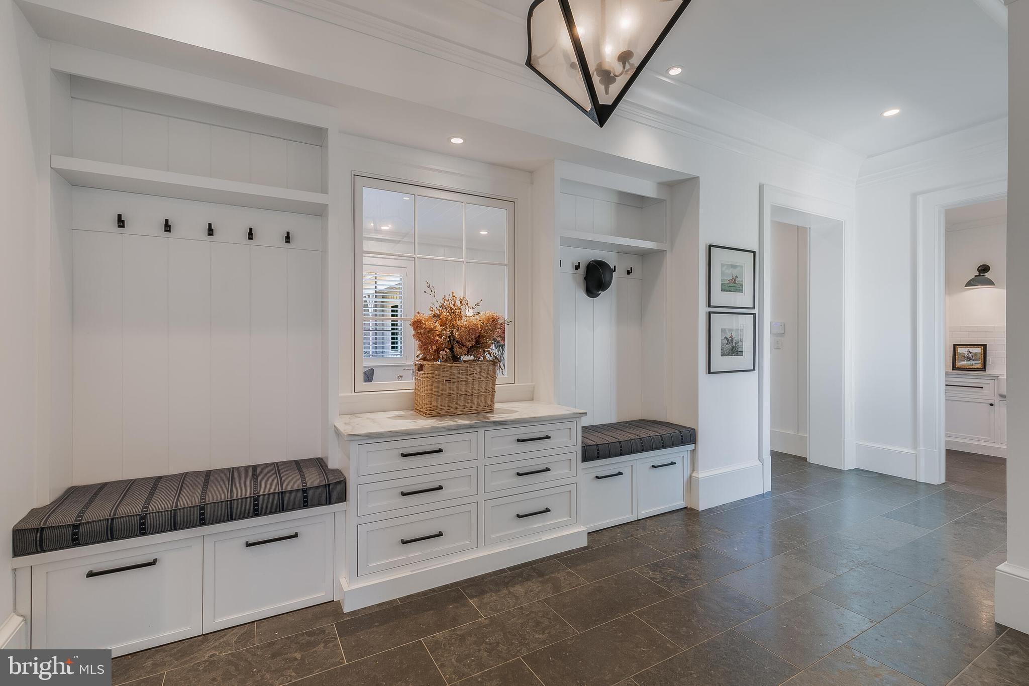 THE PLAINS - Residential