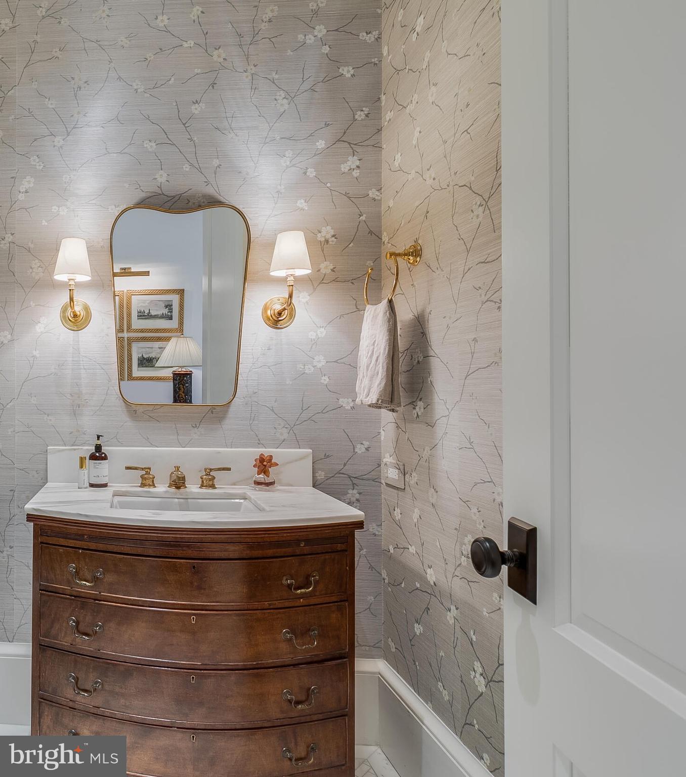 THE PLAINS - Residential