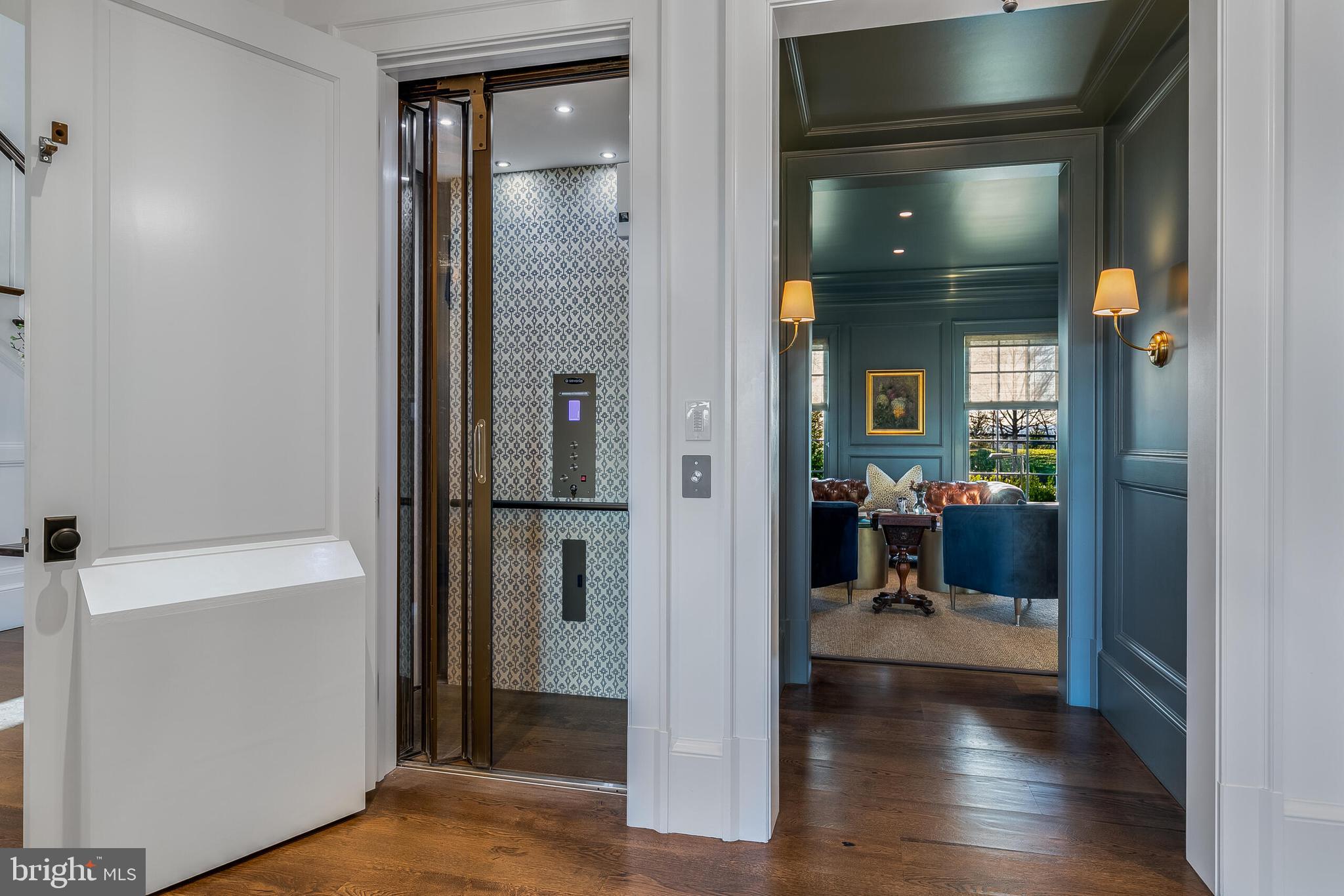 THE PLAINS - Residential