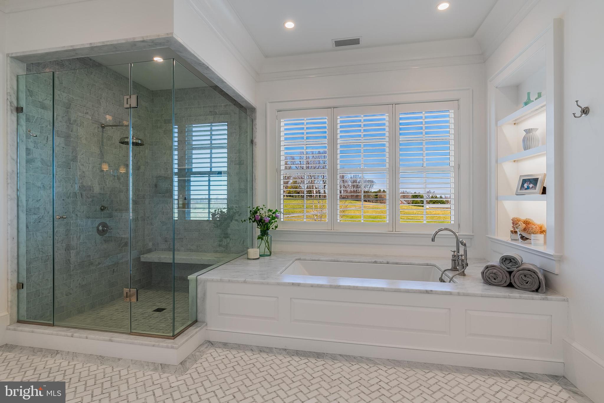 THE PLAINS - Residential