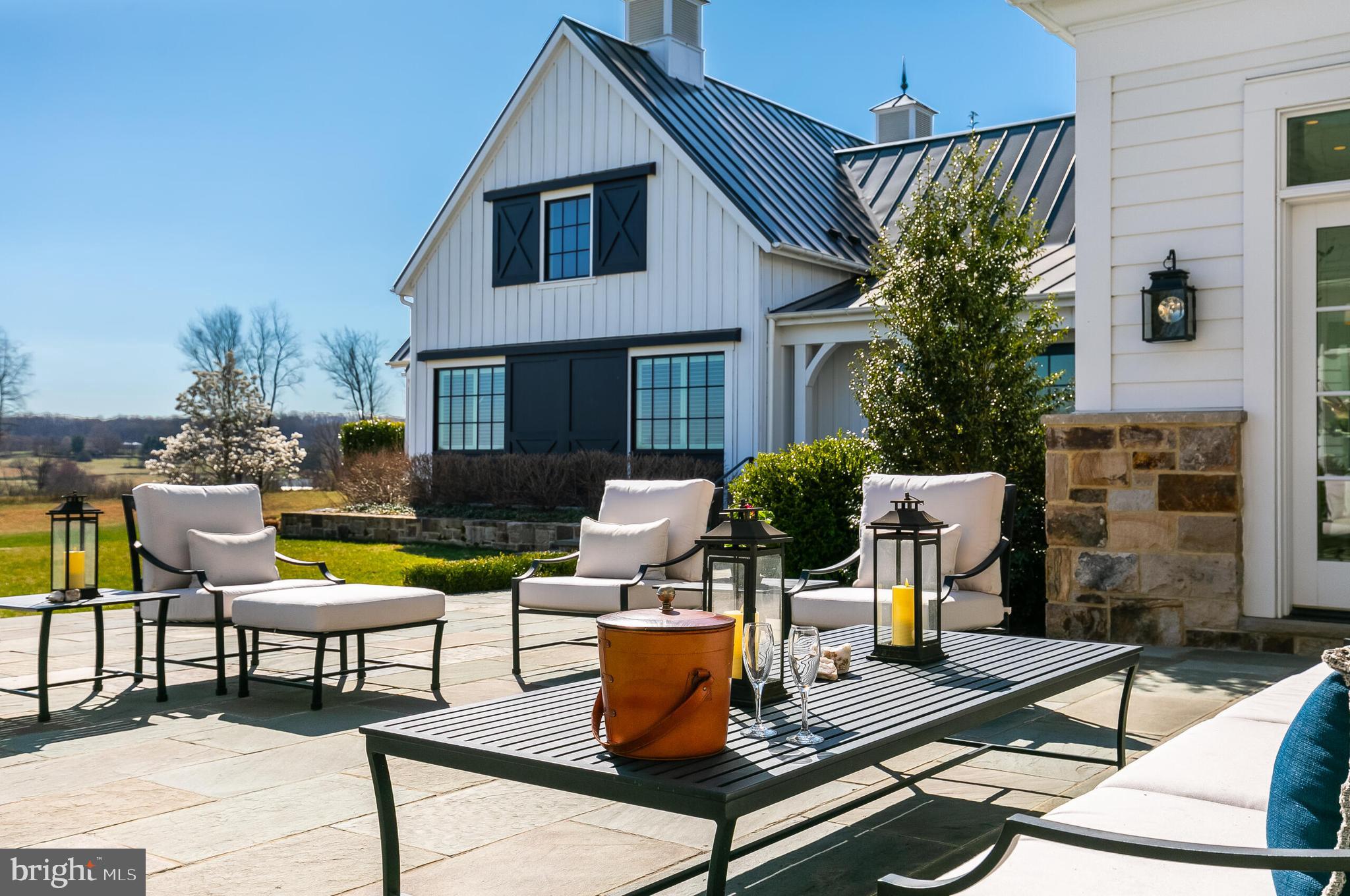 THE PLAINS - Residential