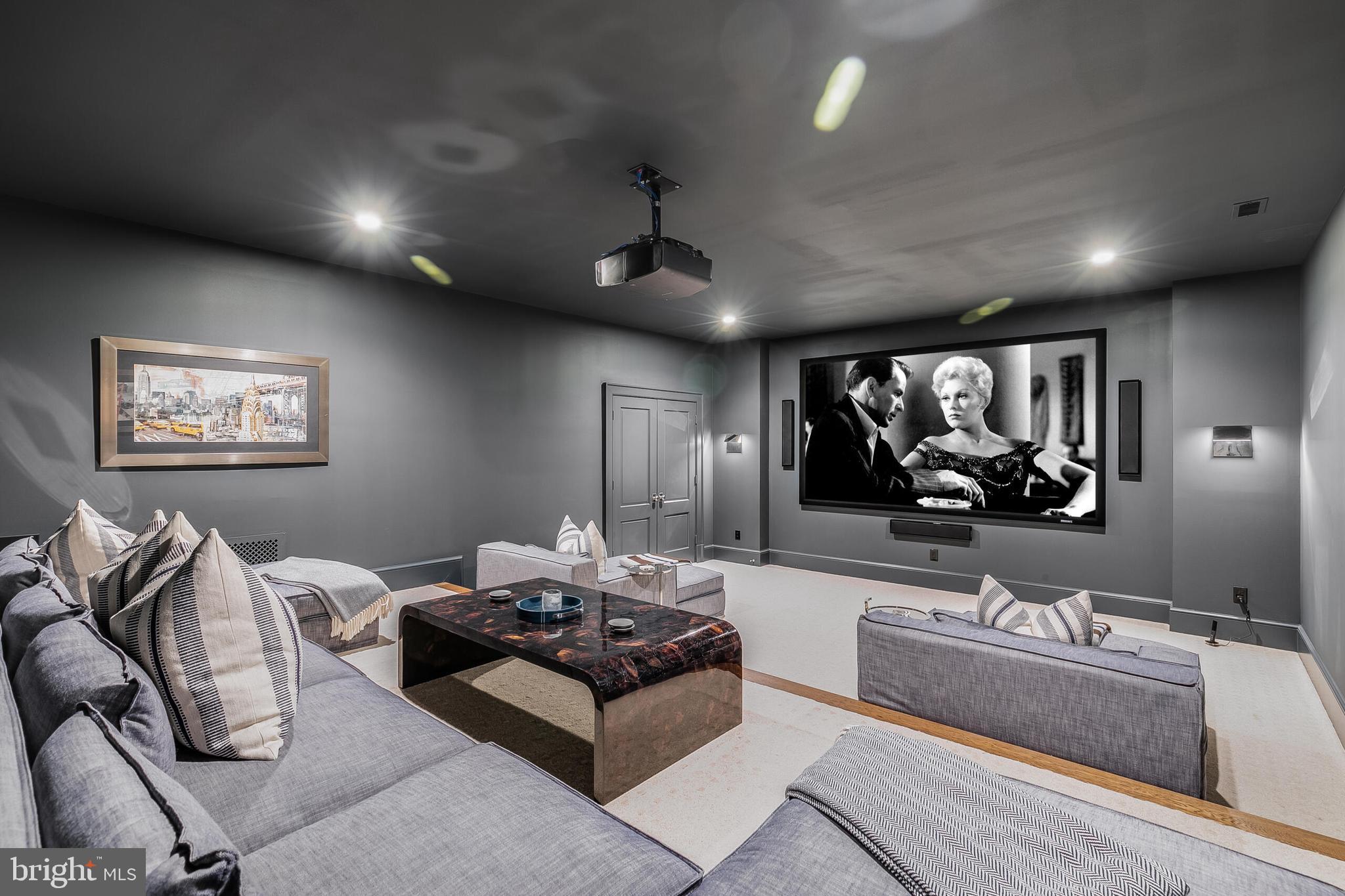 THE PLAINS - Residential