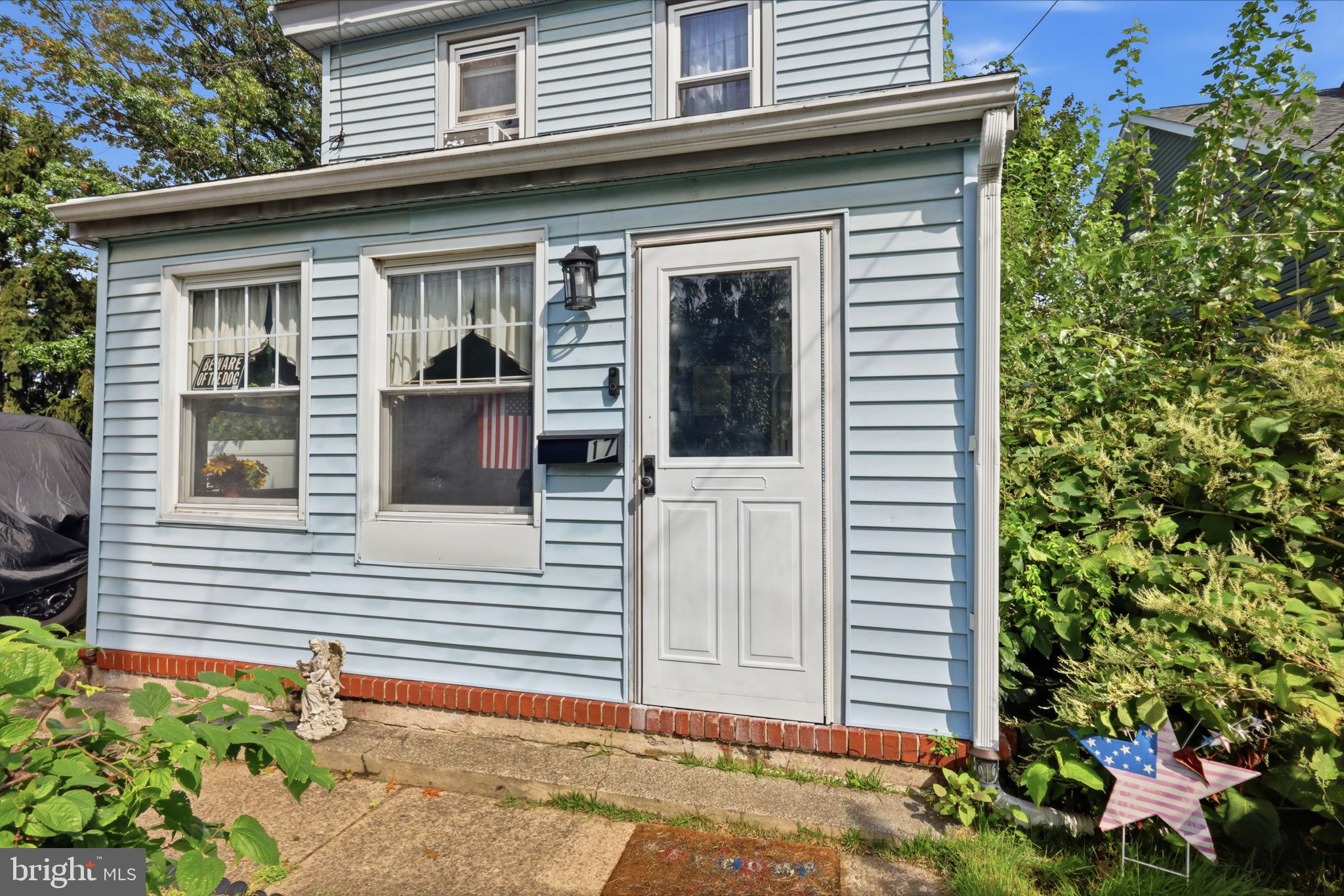 17 POLK STREET