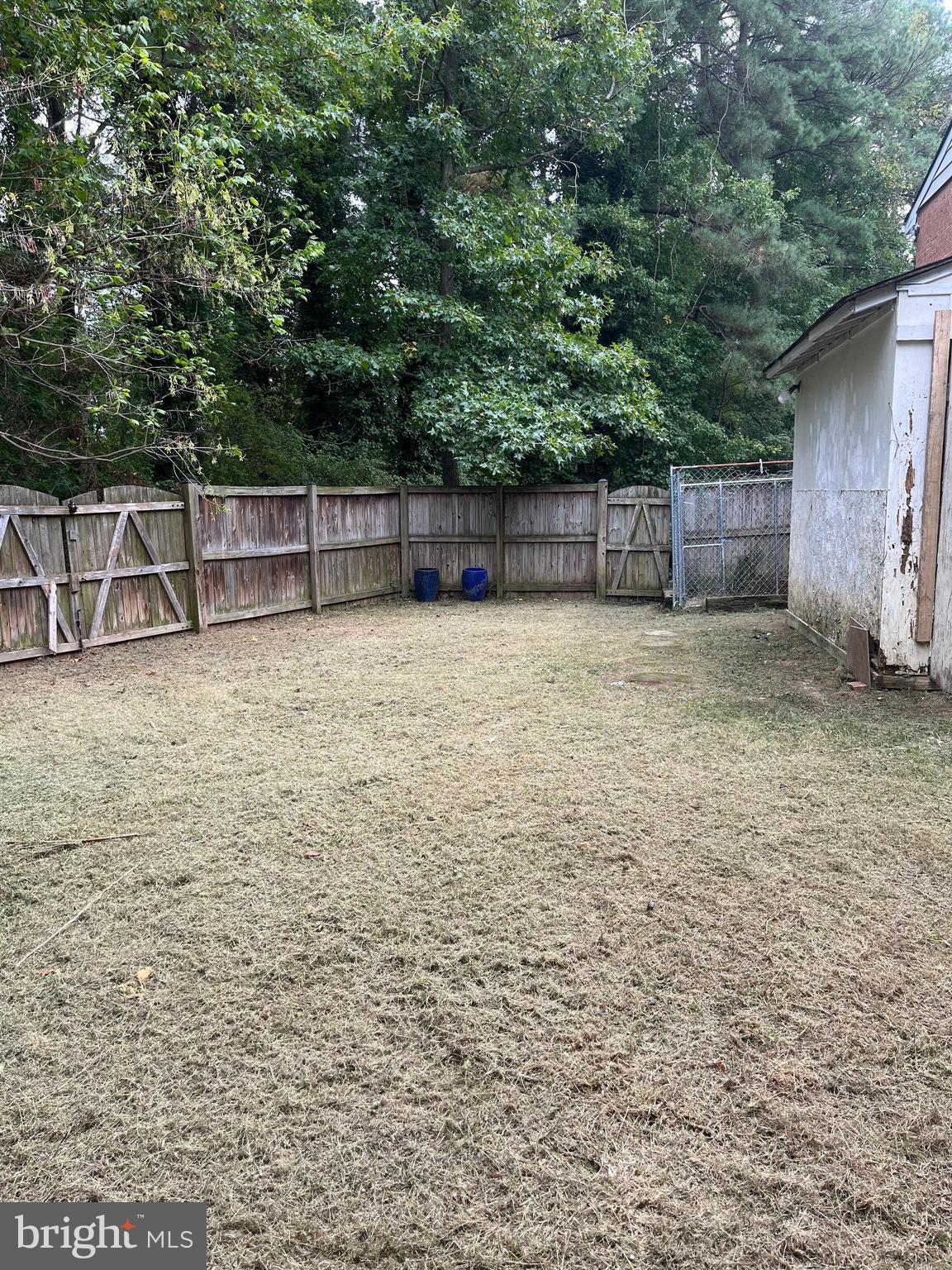 COLONY SQUARE - Residential Lease