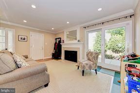 DOLLEY MADISON ESTATES - Residential Lease