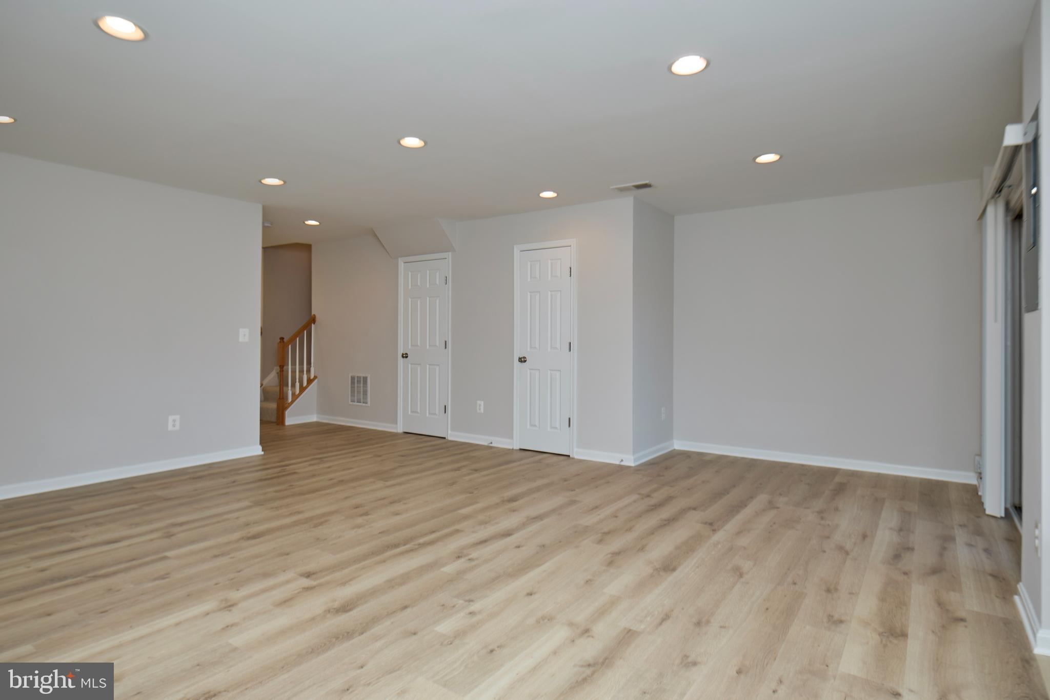 ALEXANDERS CHASE - Residential Lease