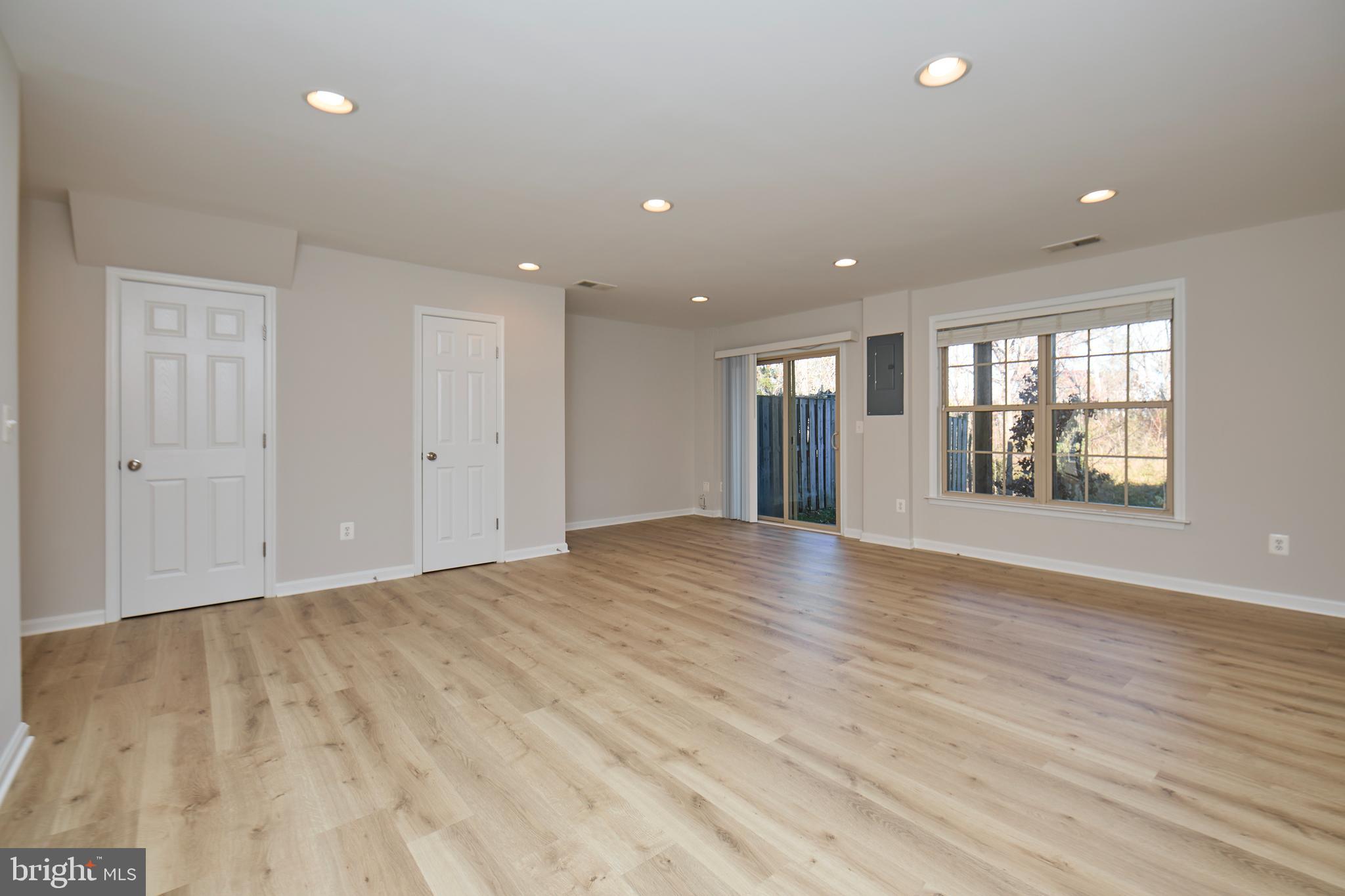 ALEXANDERS CHASE - Residential Lease