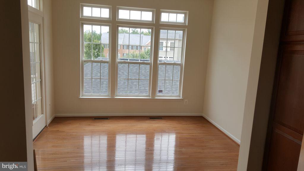 PORT POTOMAC - Residential Lease