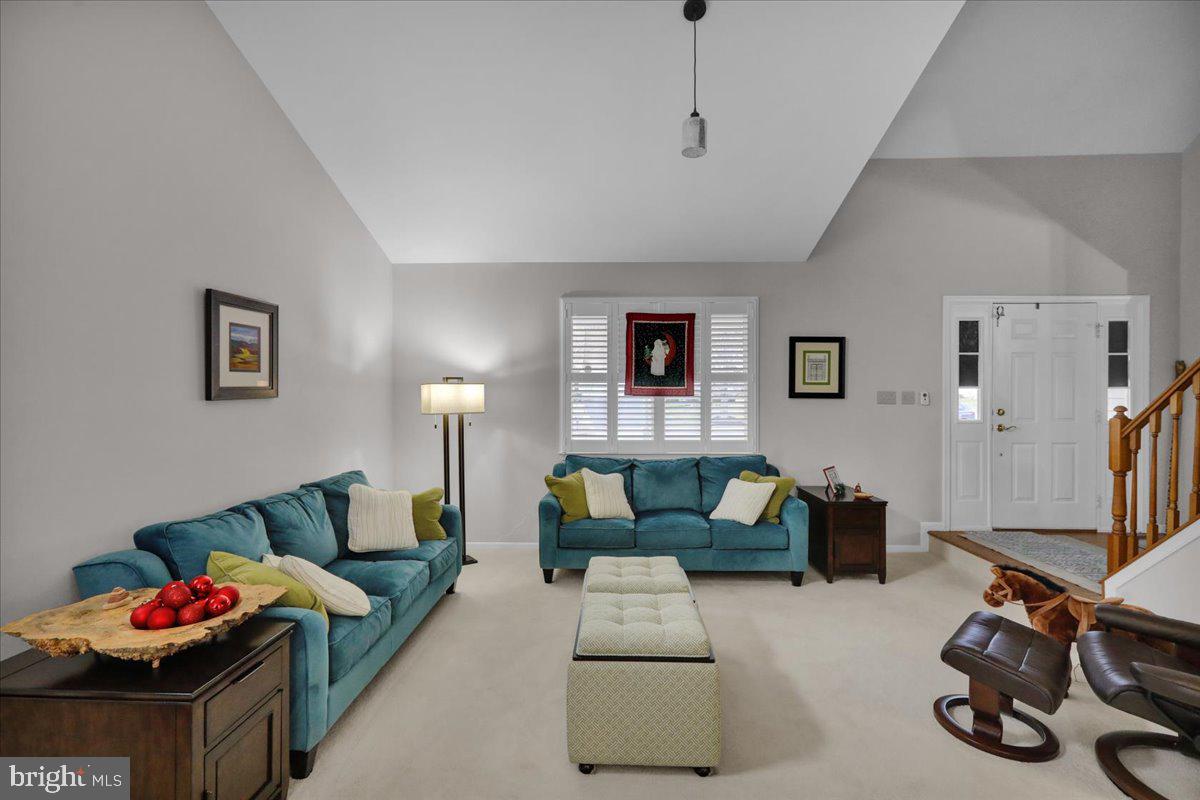 FARMING RIDGE - Residential