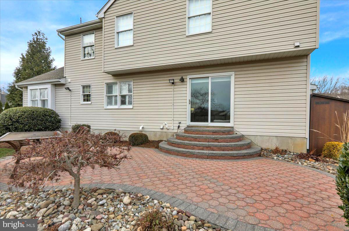 FARMING RIDGE - Residential