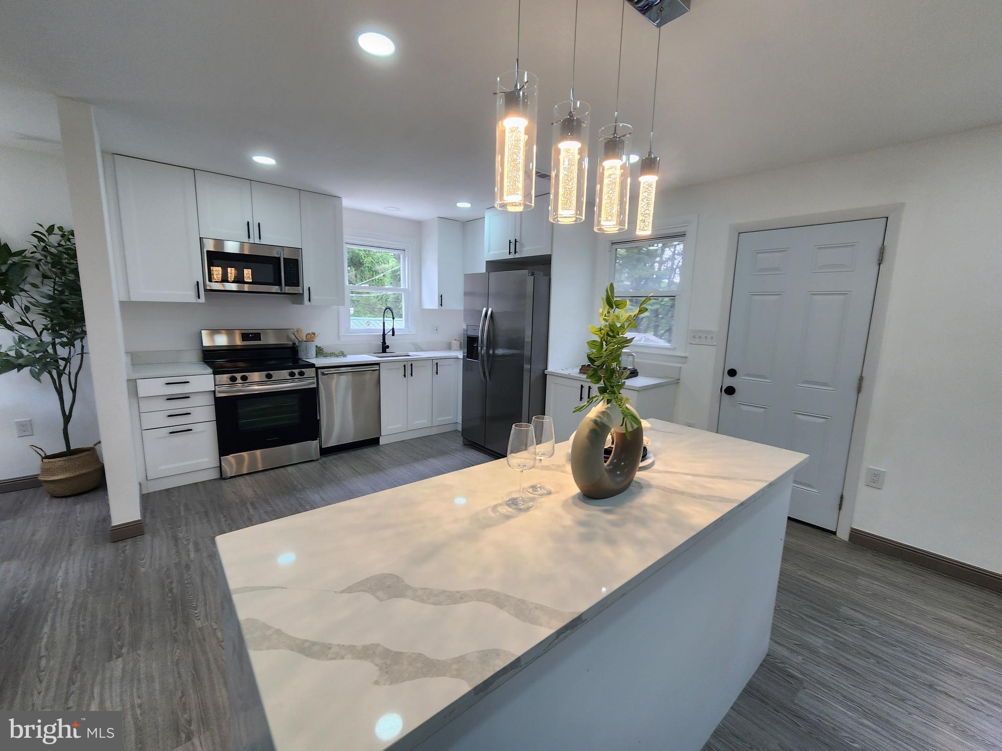 1101 RIVER ROAD