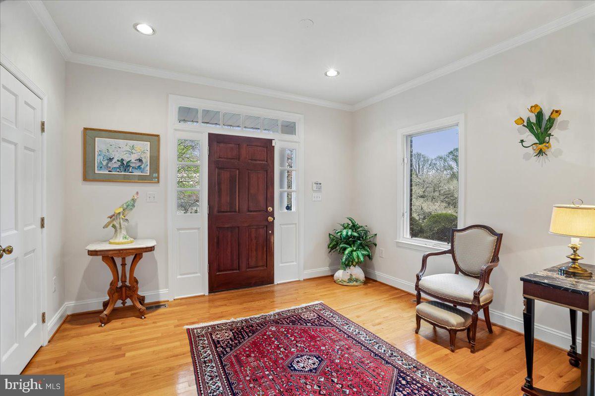 POTOMAC MANOR - Residential