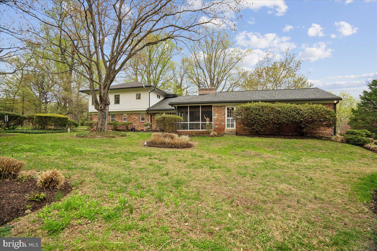 POTOMAC MANOR - Residential