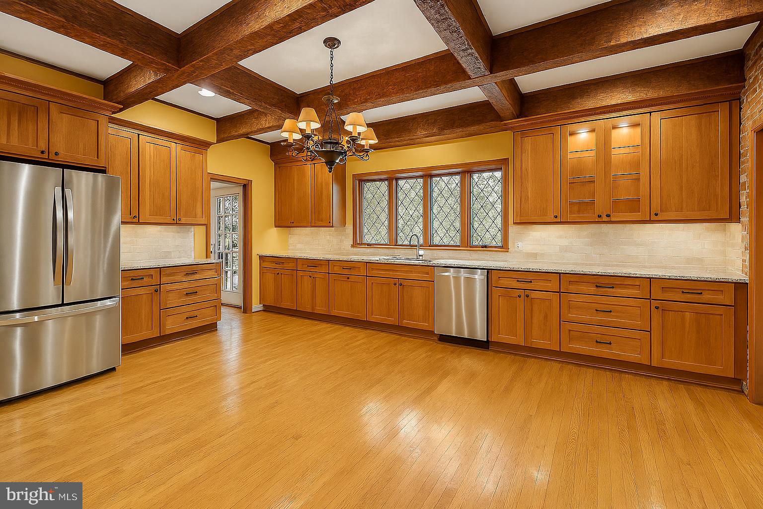 POTOMAC MANOR - Residential