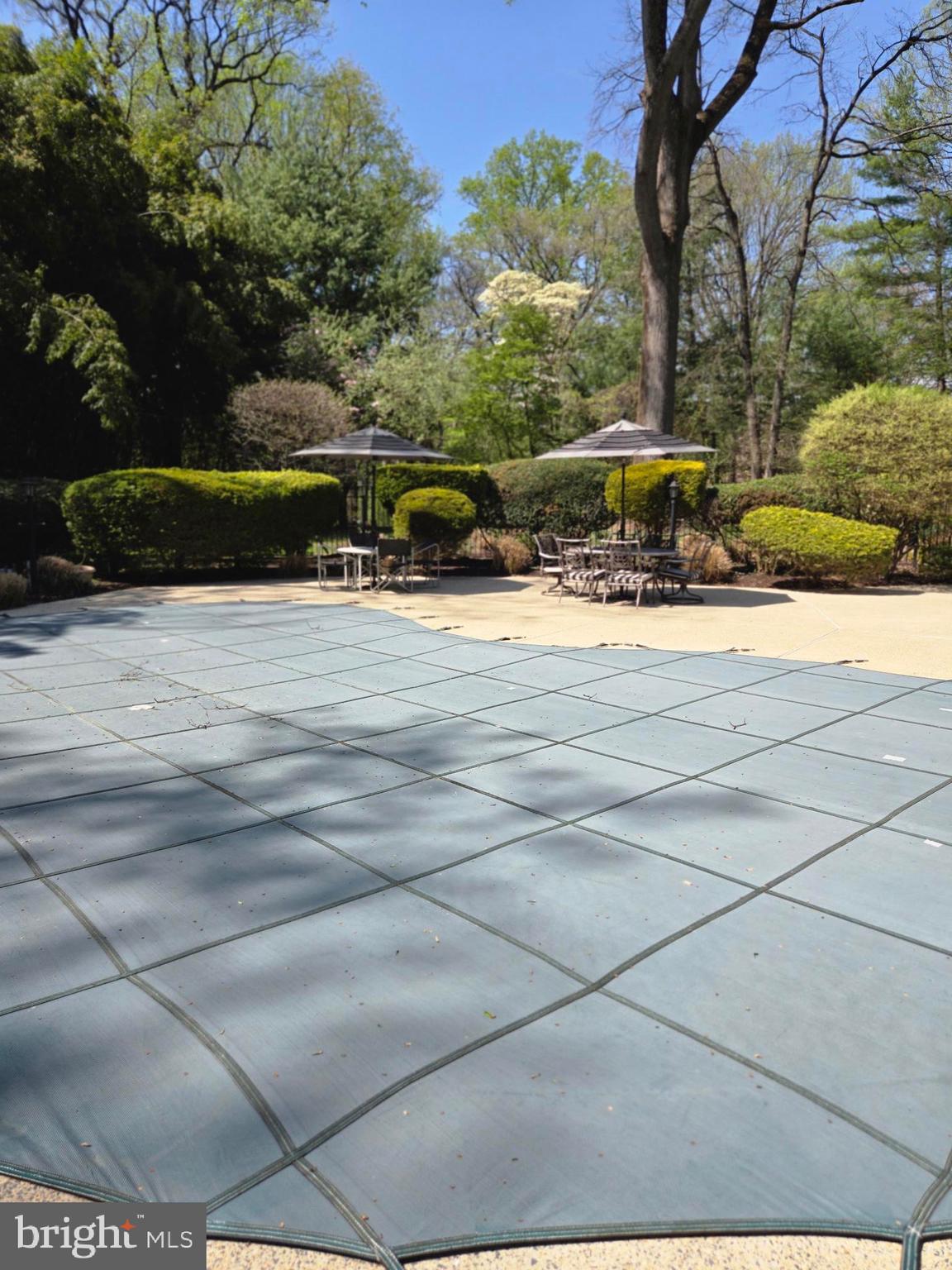 POTOMAC MANOR - Residential