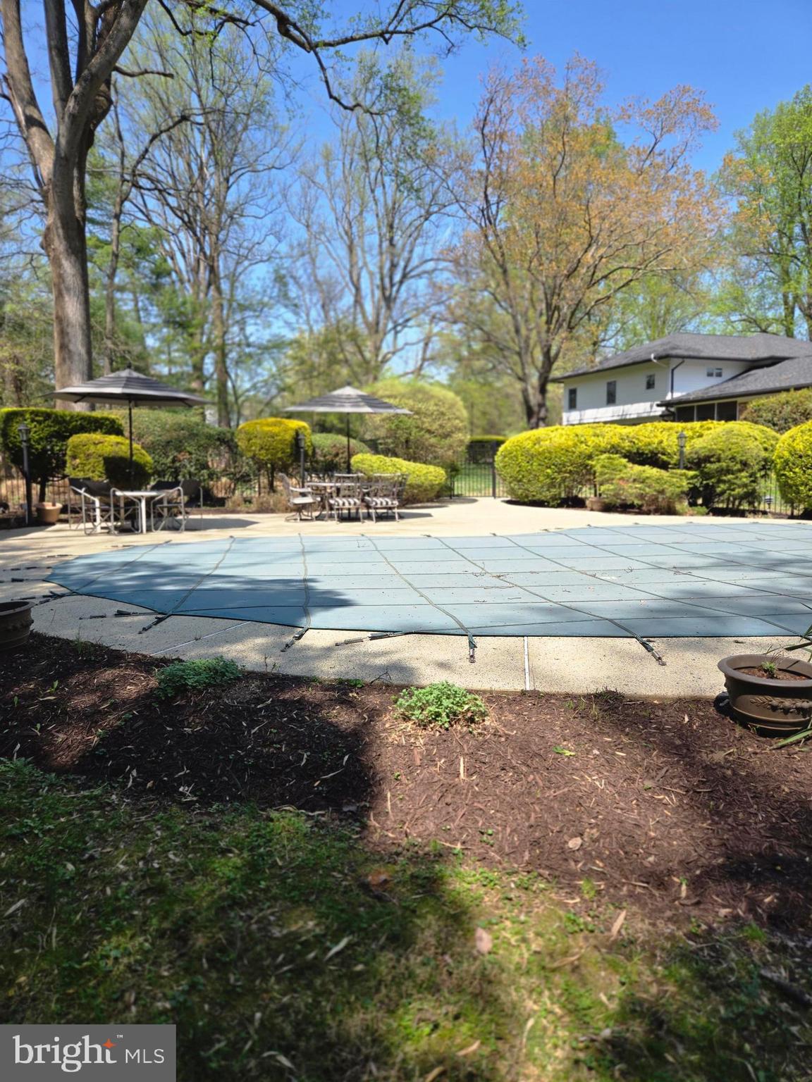 POTOMAC MANOR - Residential