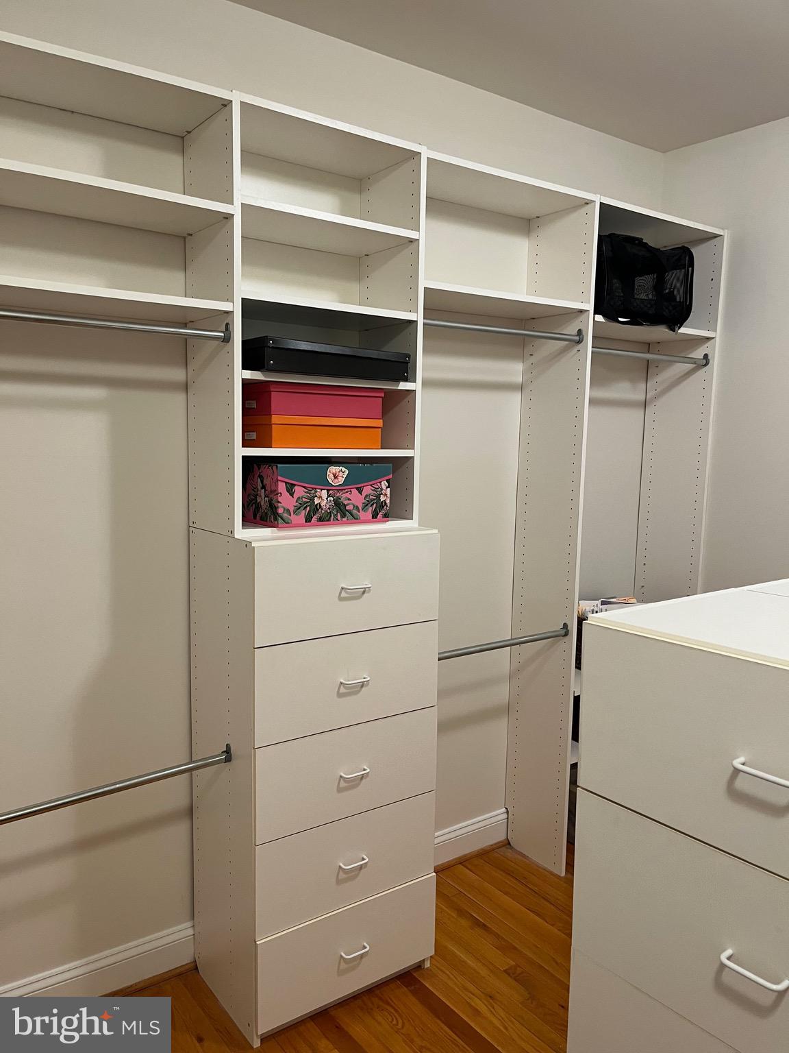 POTOMAC MANOR - Residential