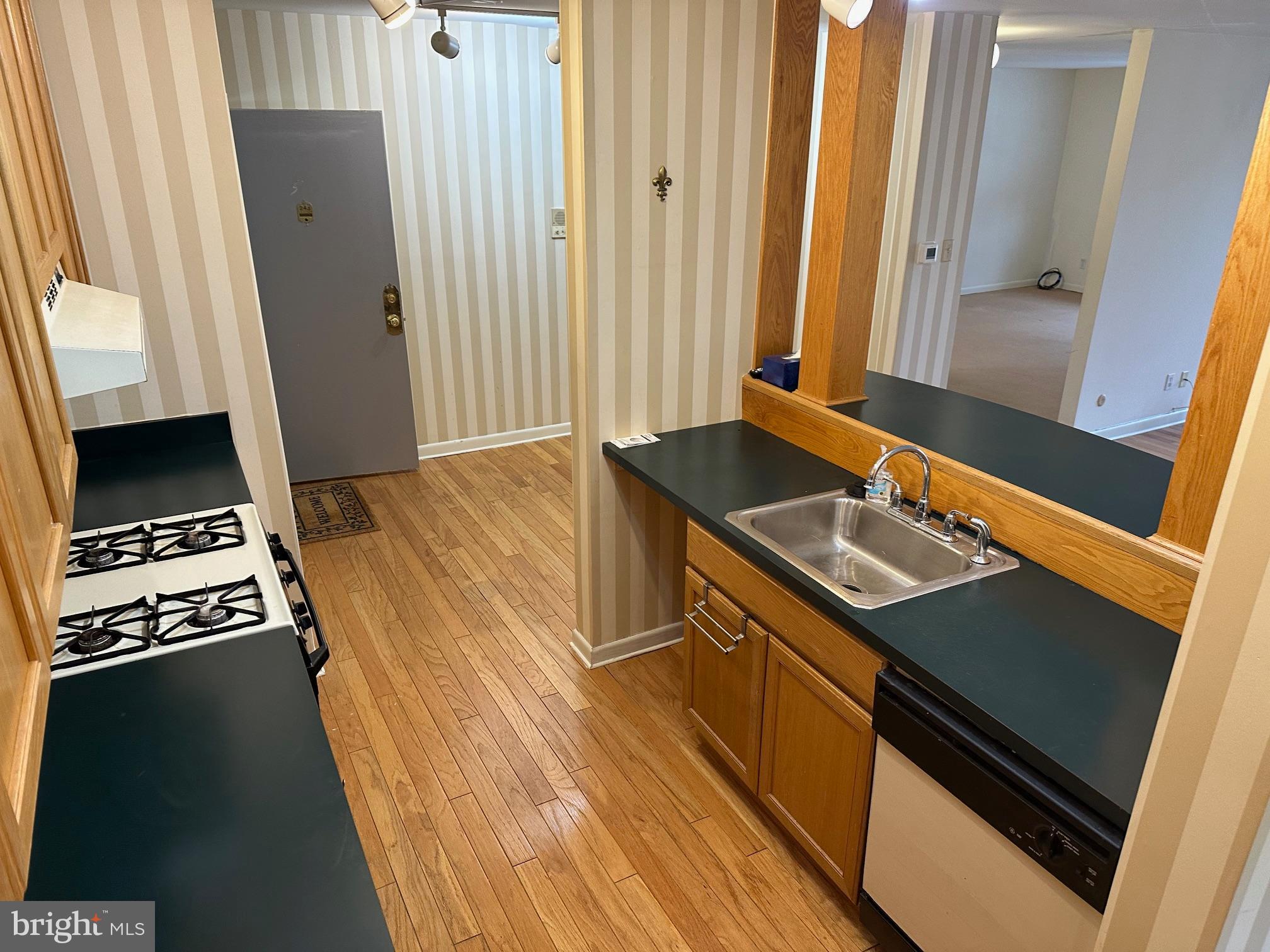 GLENHARDIE - Residential