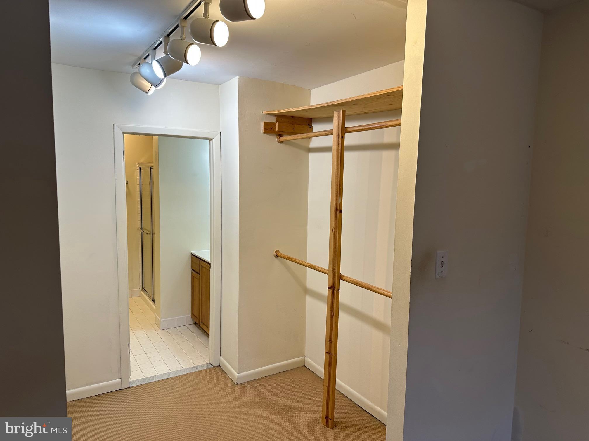 GLENHARDIE - Residential