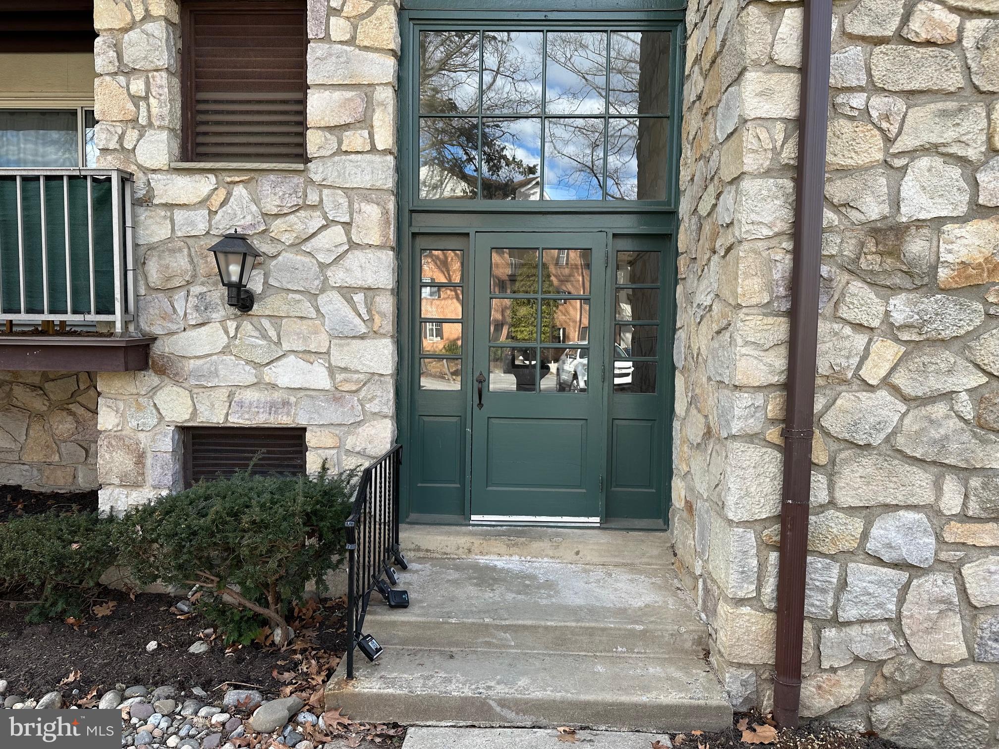 GLENHARDIE - Residential