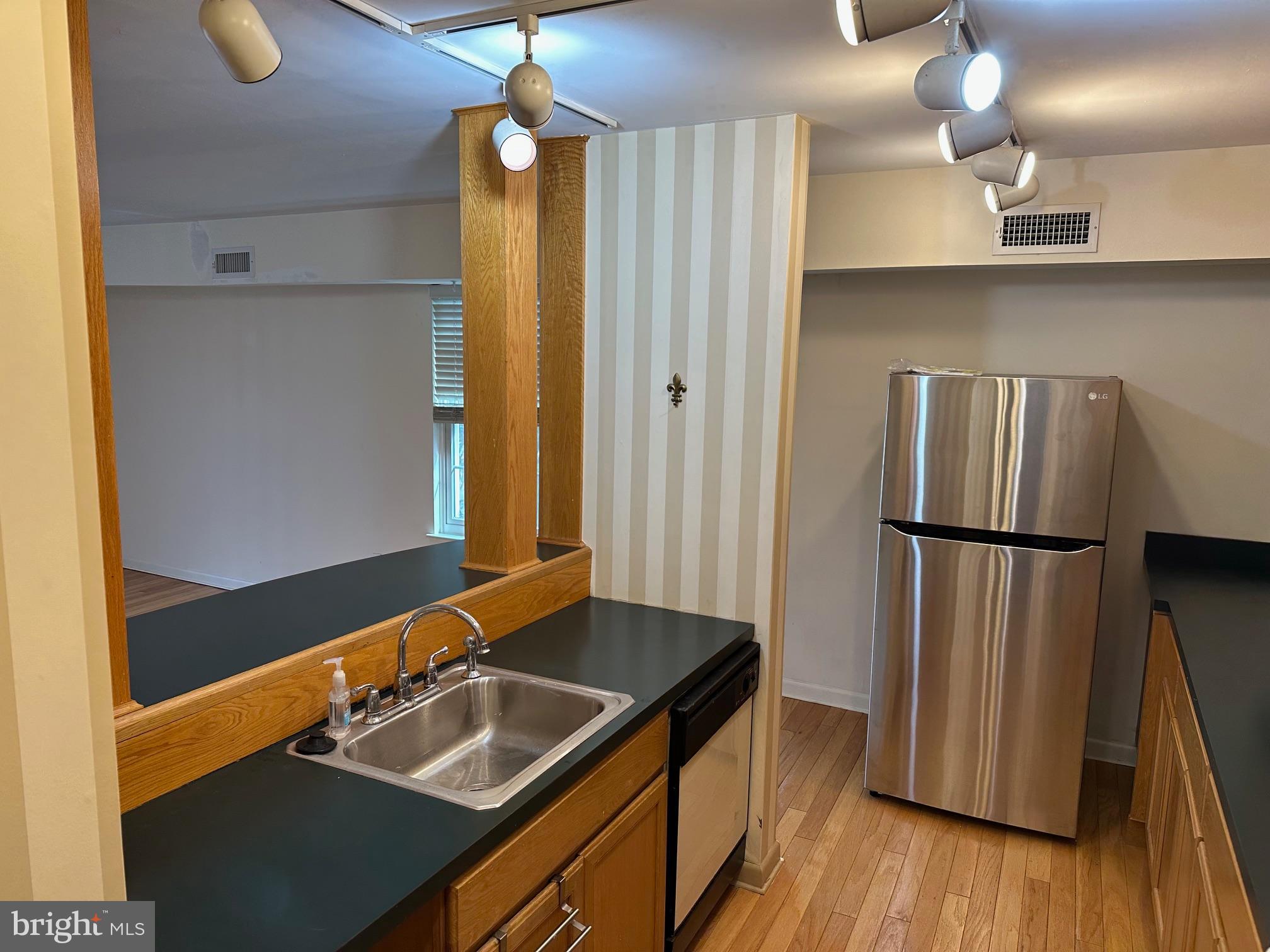 GLENHARDIE - Residential