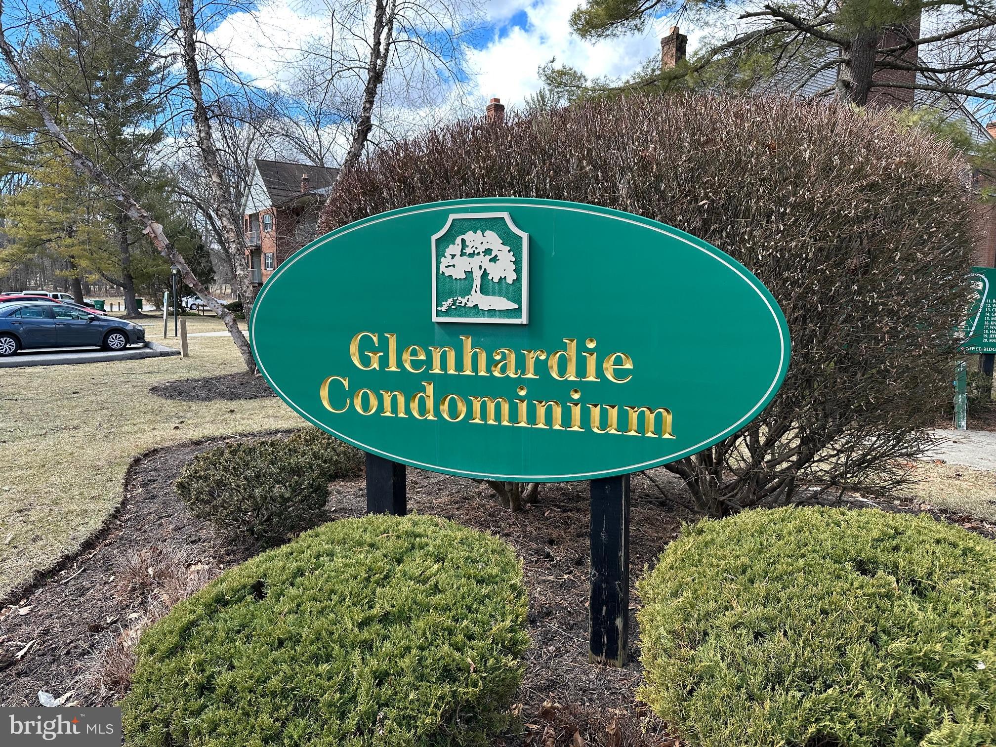GLENHARDIE - Residential