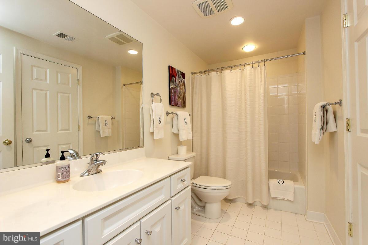 FOGGYS PASTURE - Residential