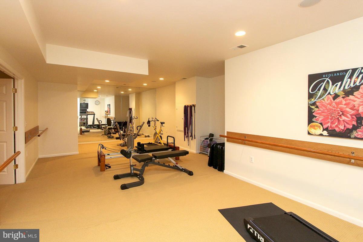 FOGGYS PASTURE - Residential