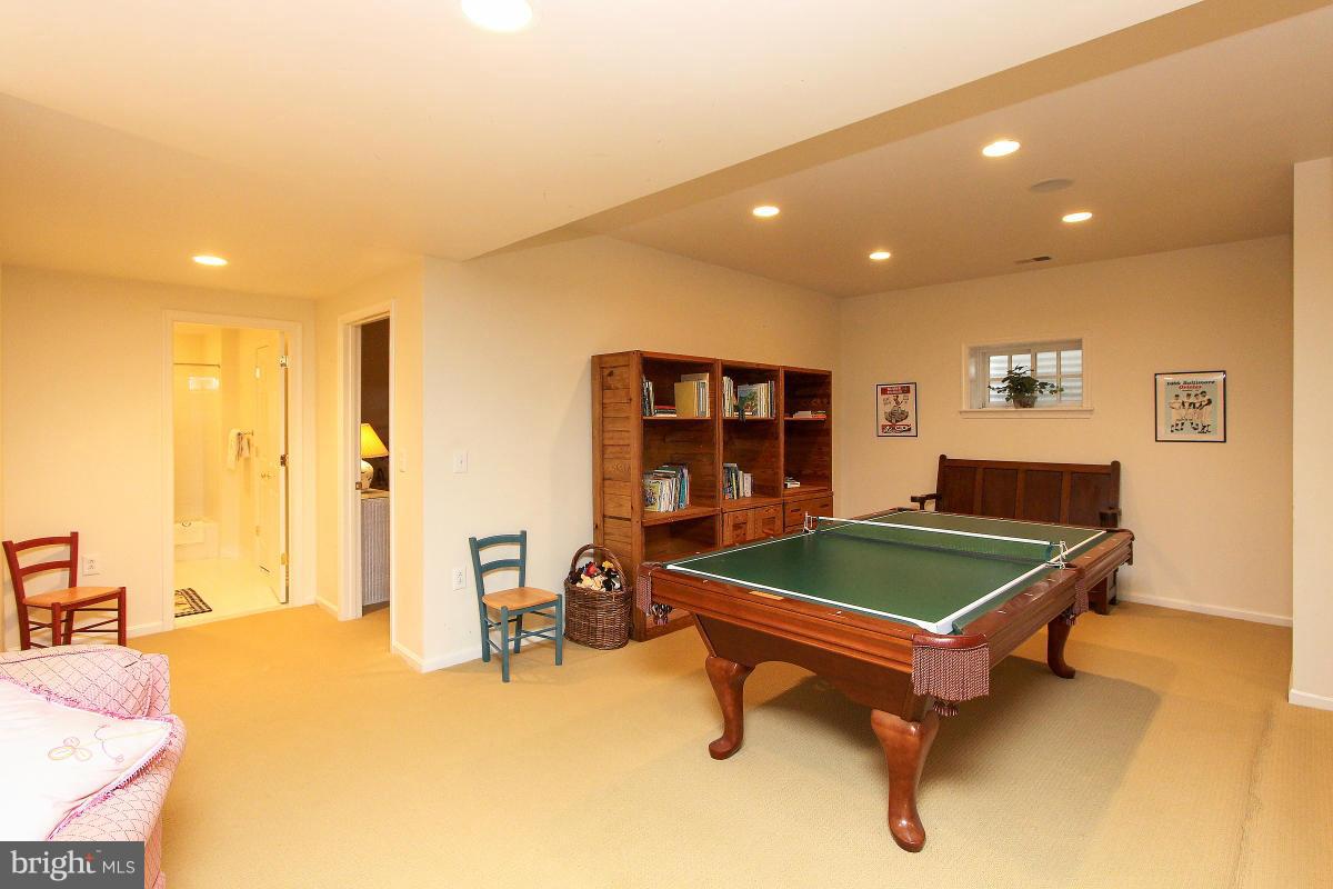 FOGGYS PASTURE - Residential