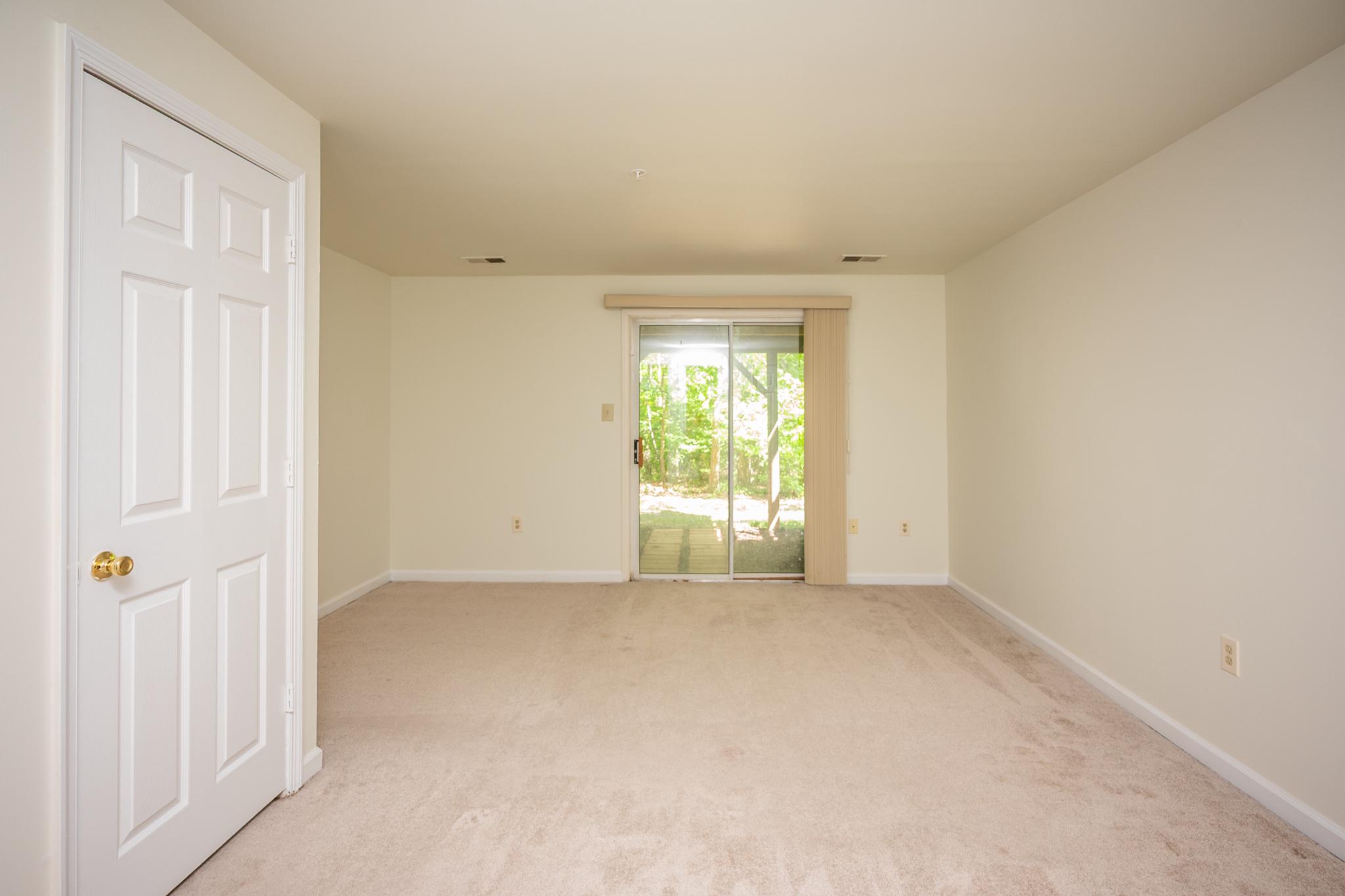 RUSSETT - Residential