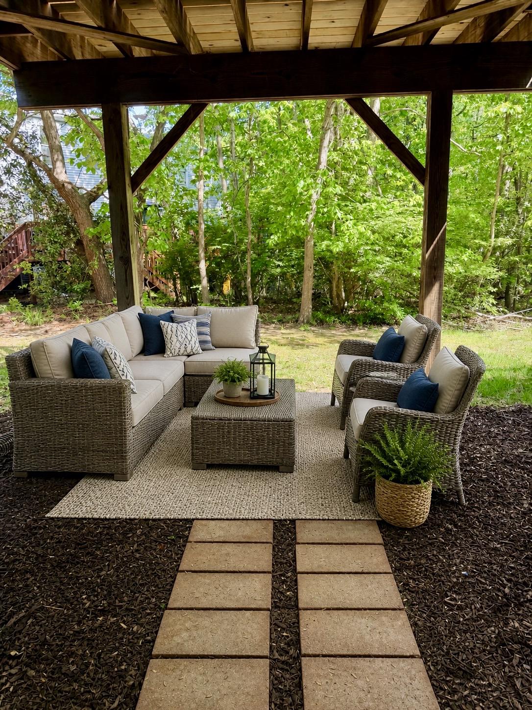 RUSSETT - Residential