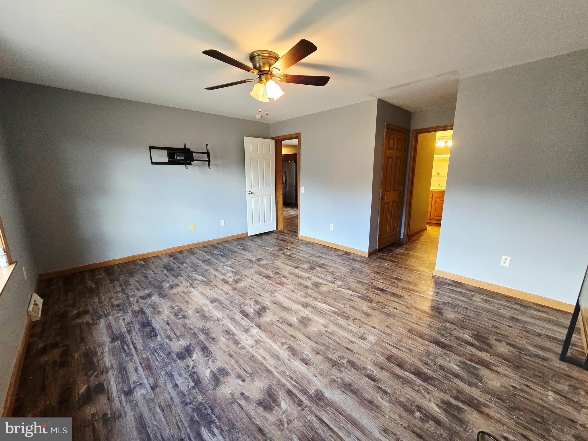 BLACKTHORN MOUNTAIN ESTATES - Residential