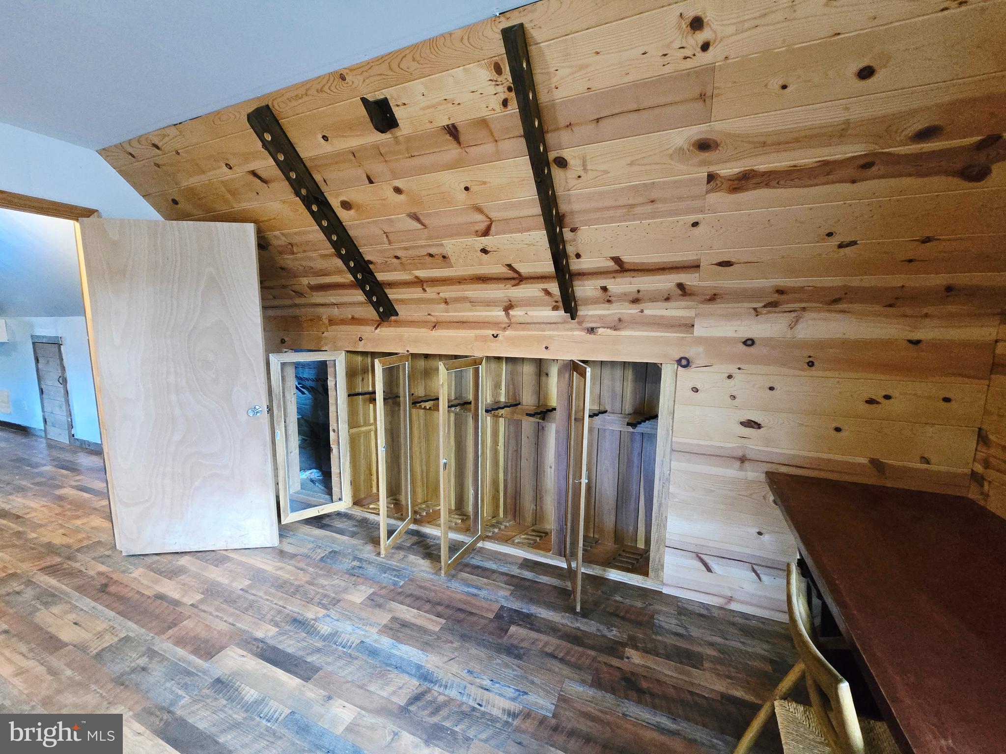 BLACKTHORN MOUNTAIN ESTATES - Residential