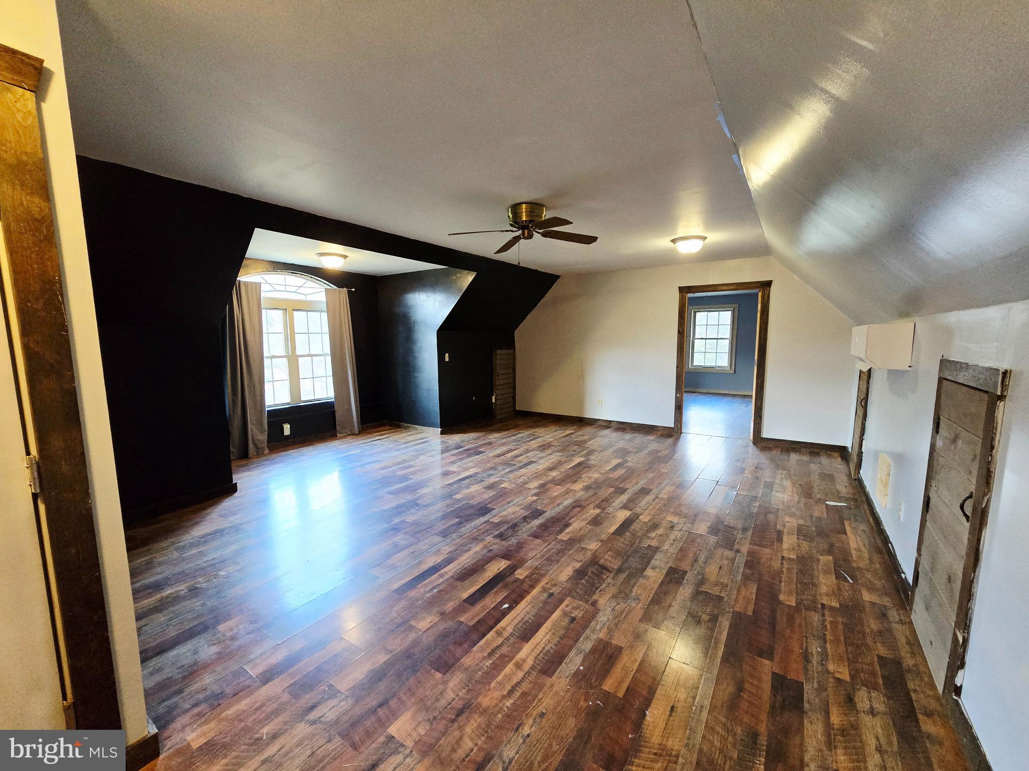 BLACKTHORN MOUNTAIN ESTATES - Residential