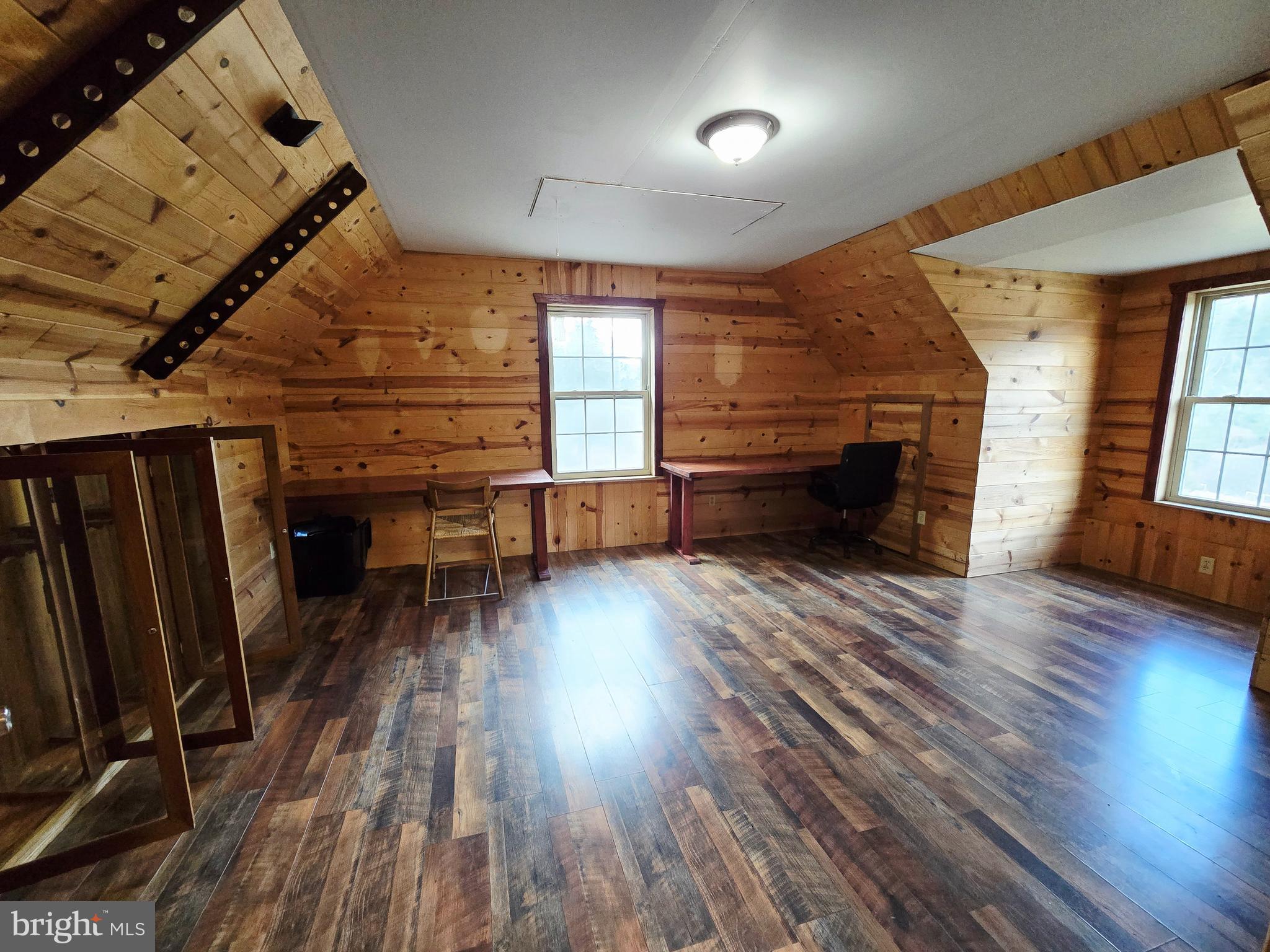 BLACKTHORN MOUNTAIN ESTATES - Residential