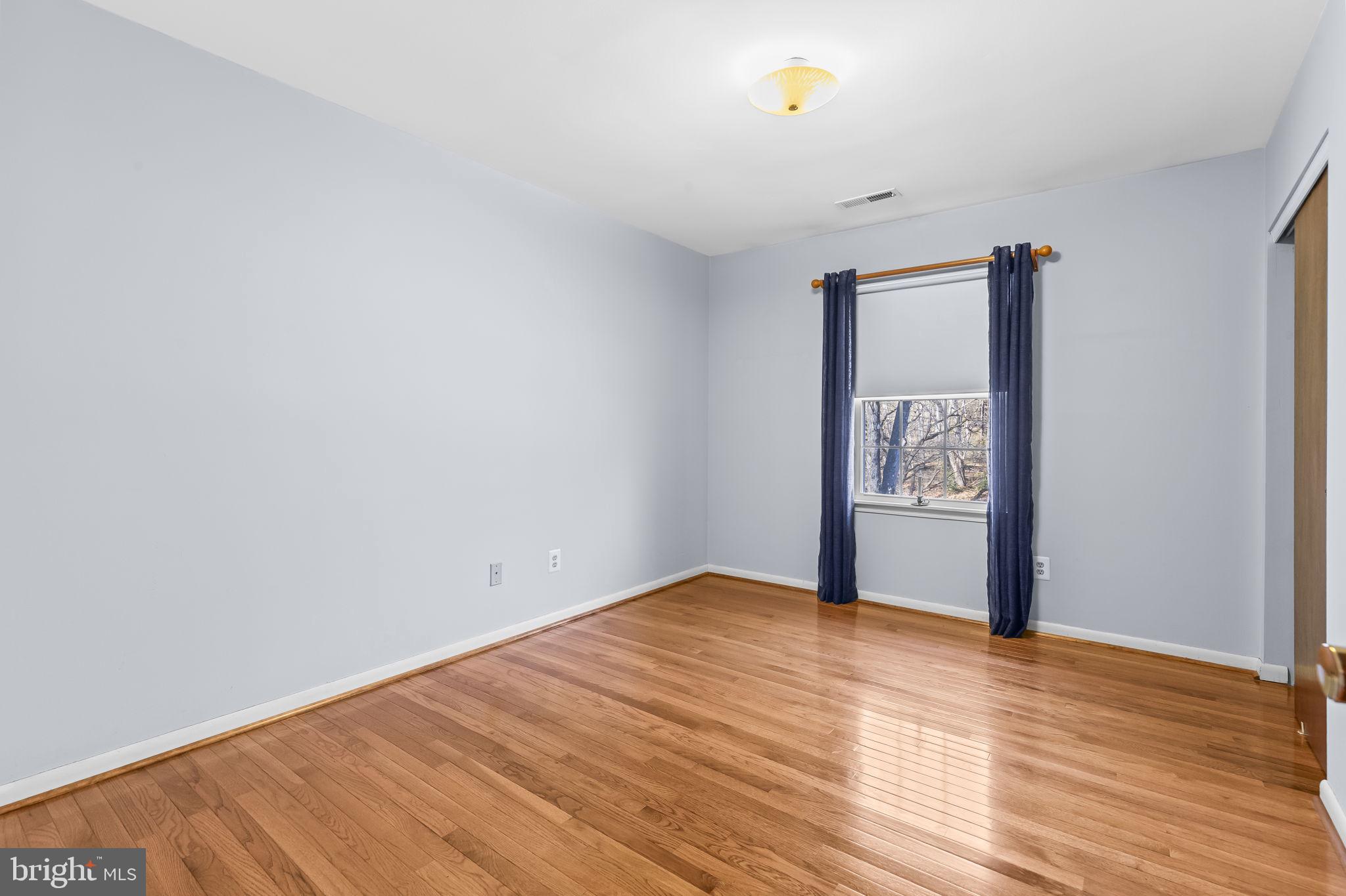 QUEEN ANNE ESTATES - Residential