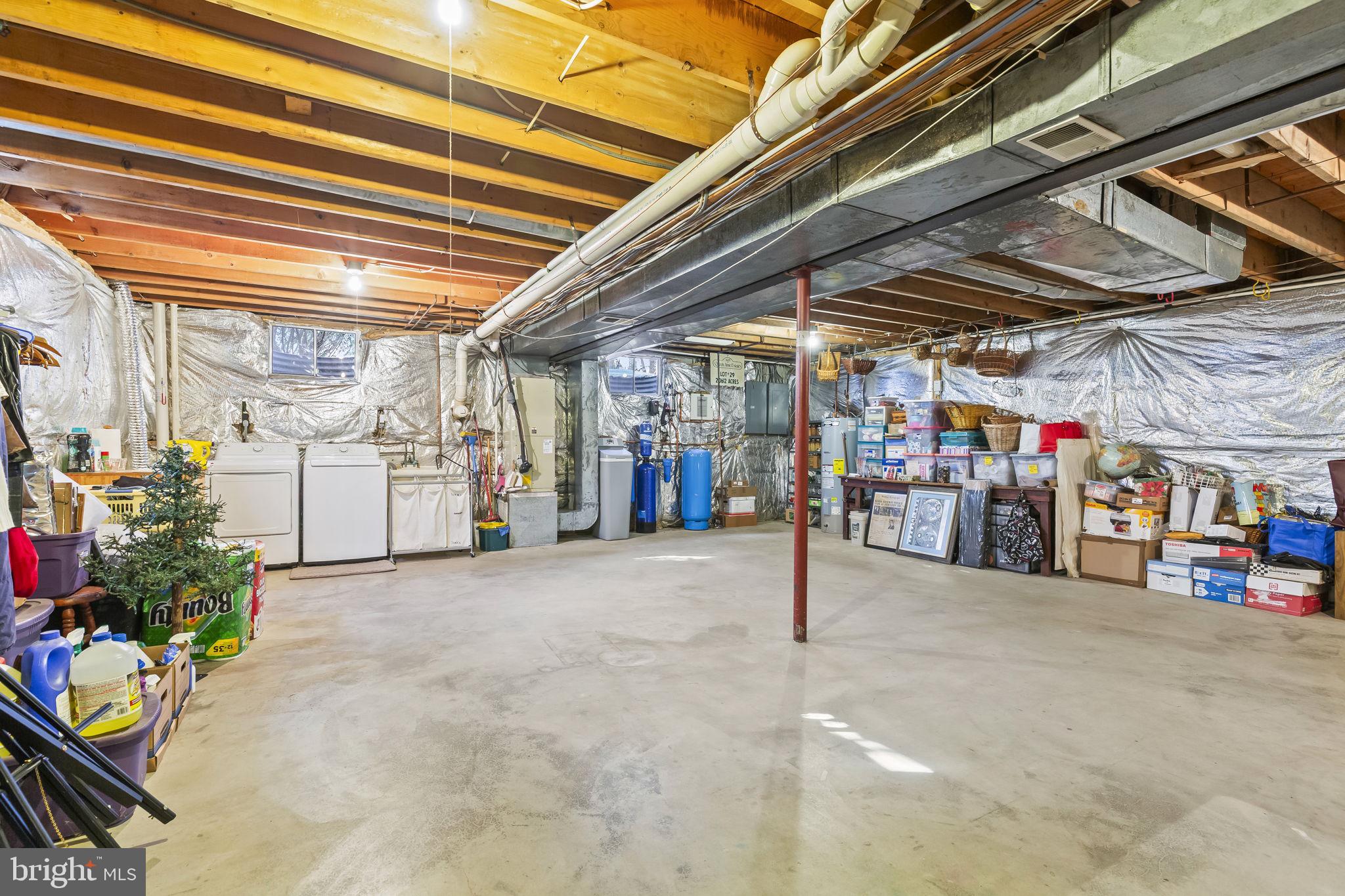 QUEEN ANNE ESTATES - Residential