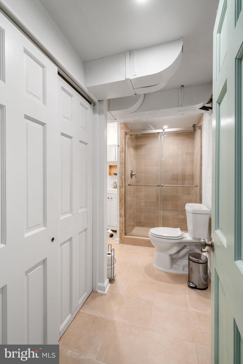 JEFFERSON MANOR - Residential