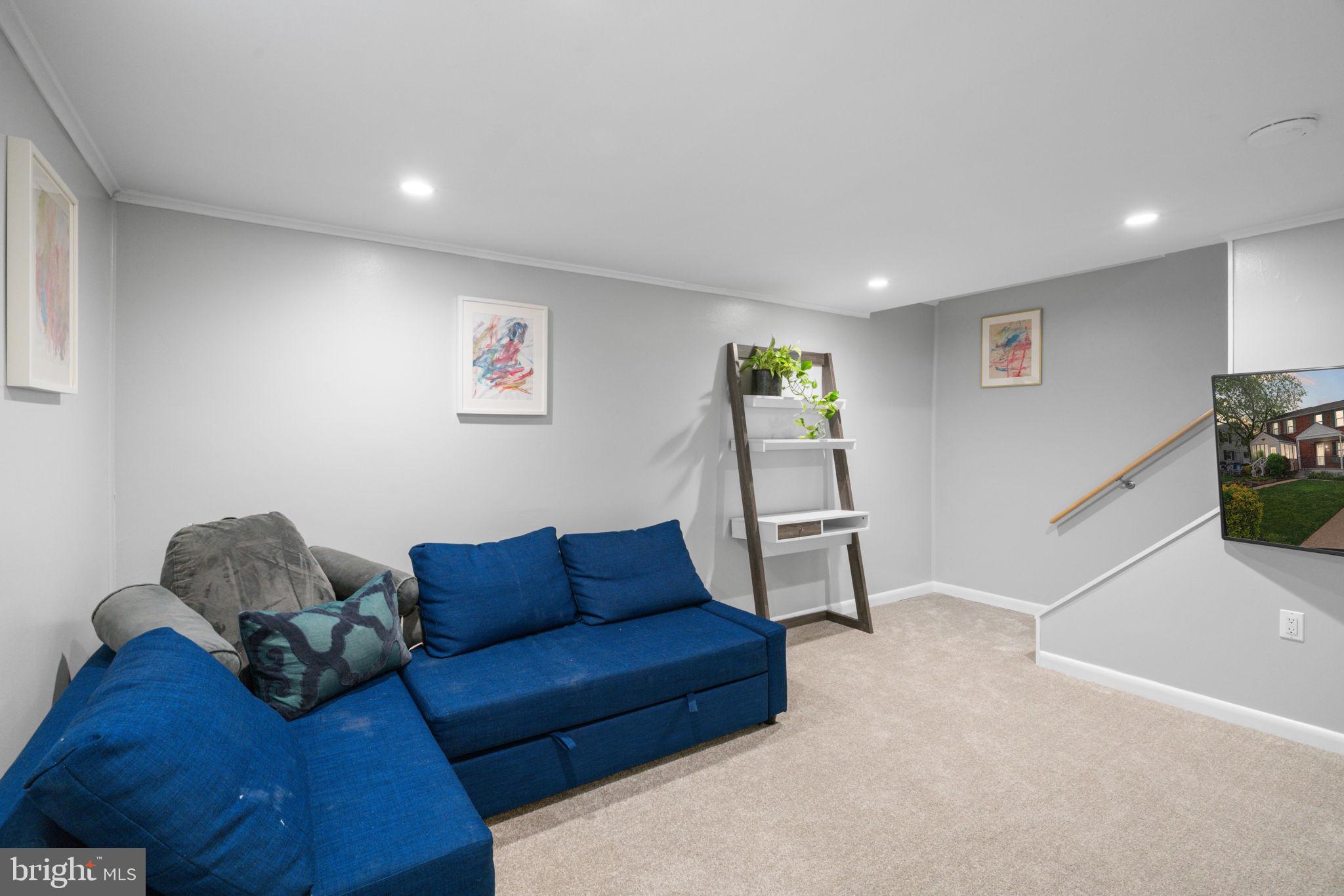 JEFFERSON MANOR - Residential