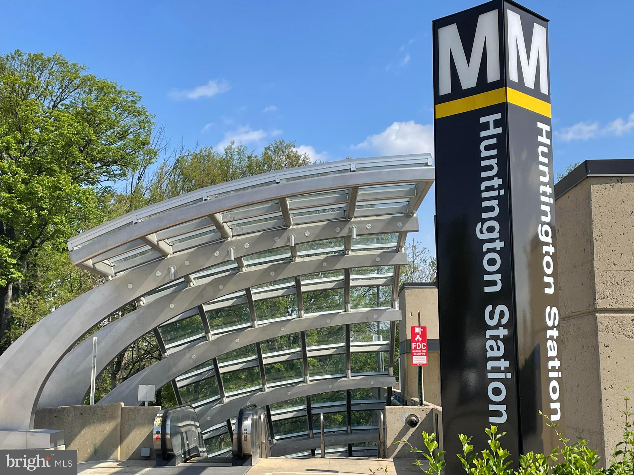 JEFFERSON MANOR - Residential