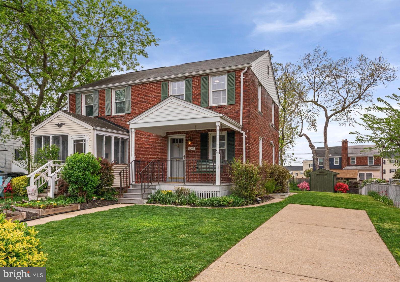 JEFFERSON MANOR - Residential